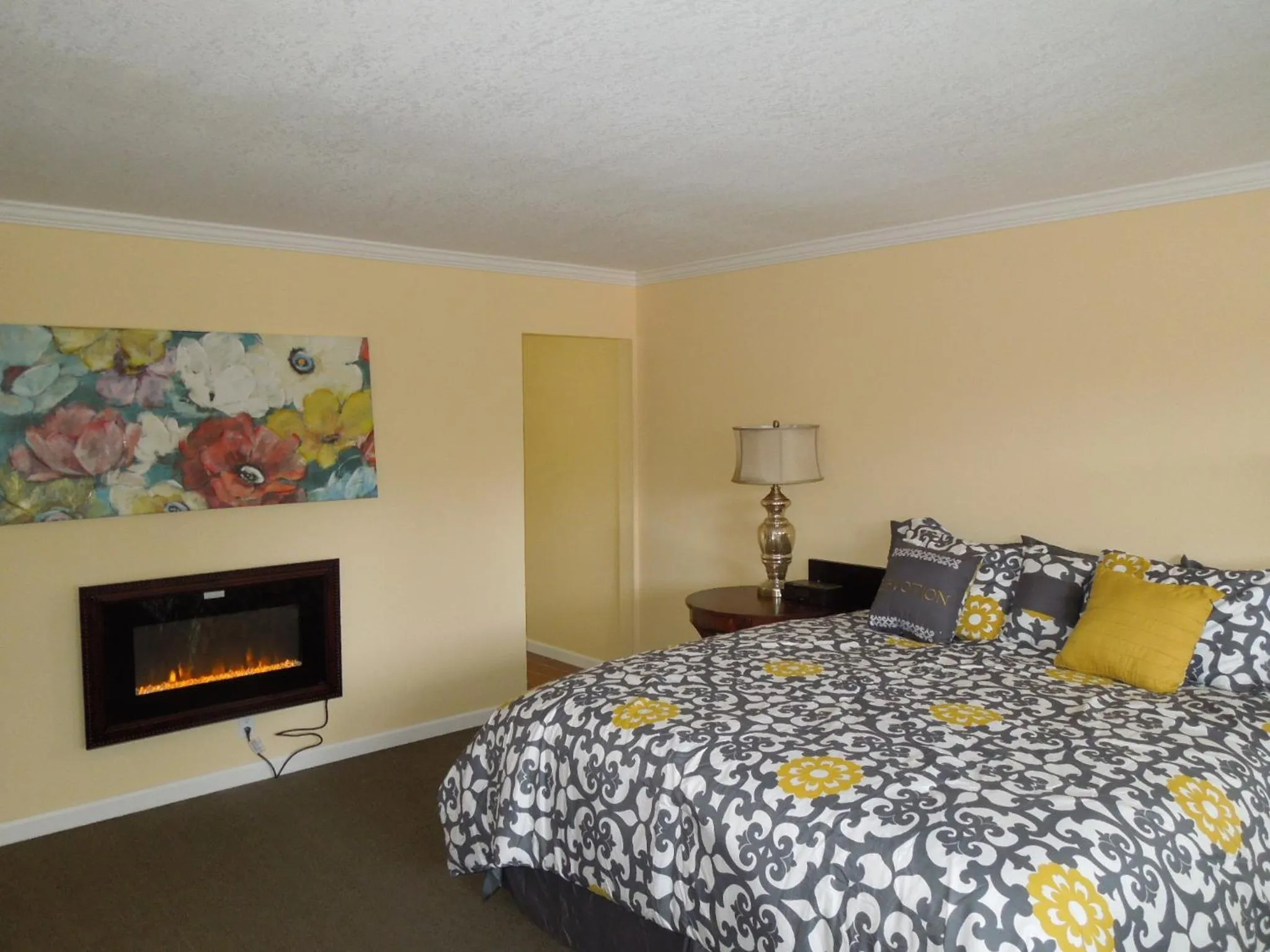 Bed in Tea Garden Lodge