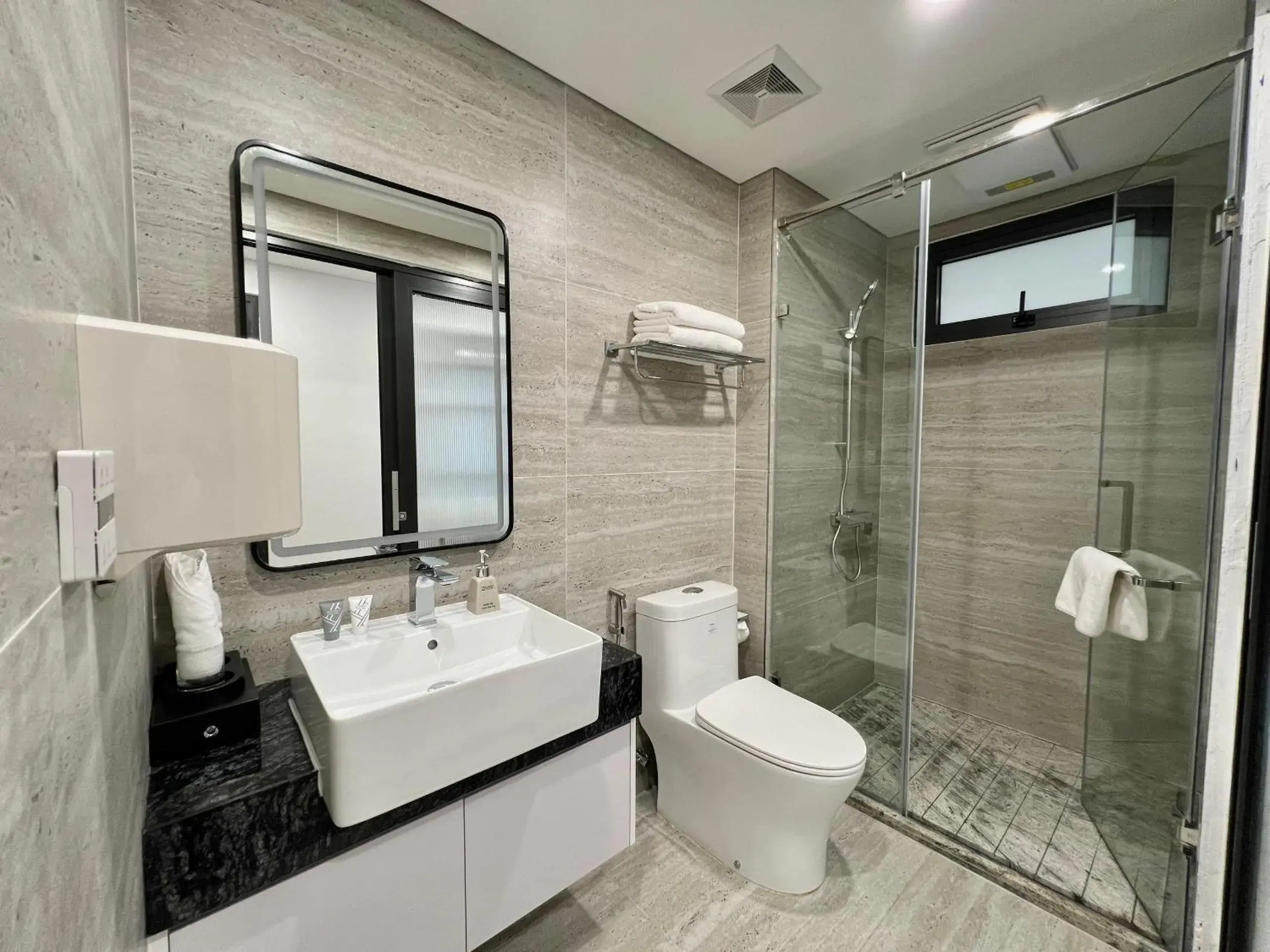 Shower in 22Land Legend Hotel & Residence Shower in 22Land Legend Hotel & Residence