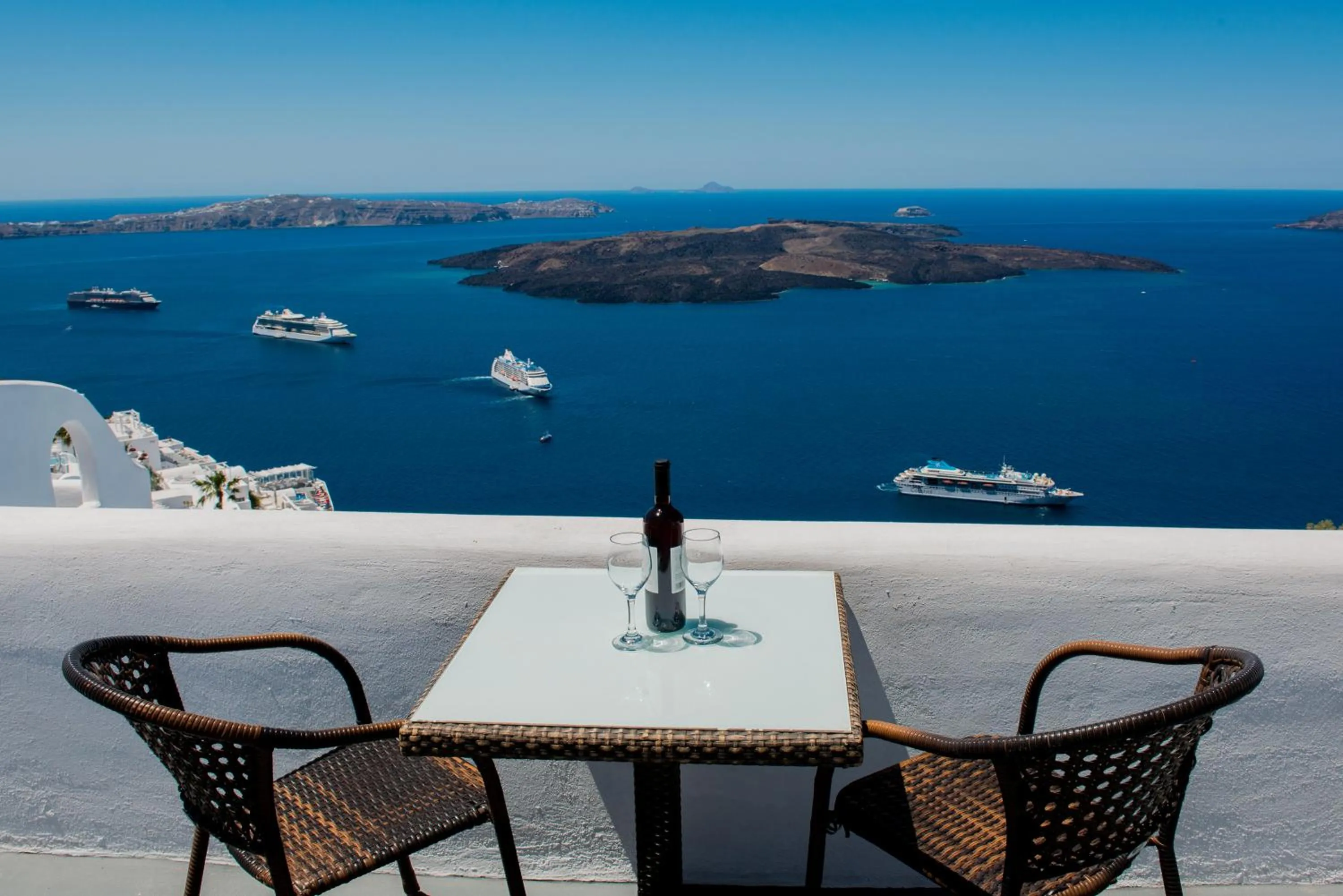 Balcony/Terrace in Nomikos Villas