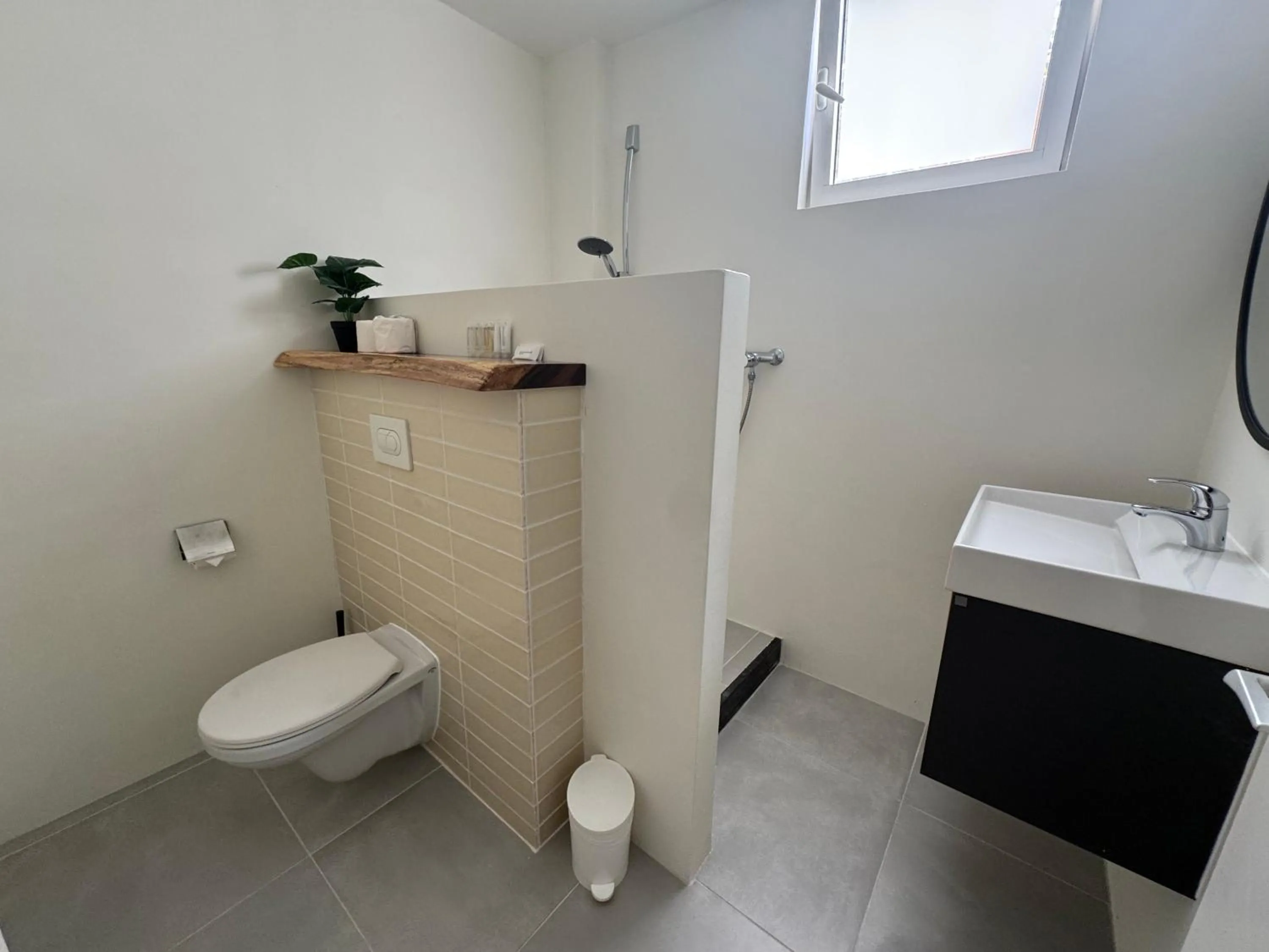 Bathroom in Boutique Hotel & apartments JT Curaçao
