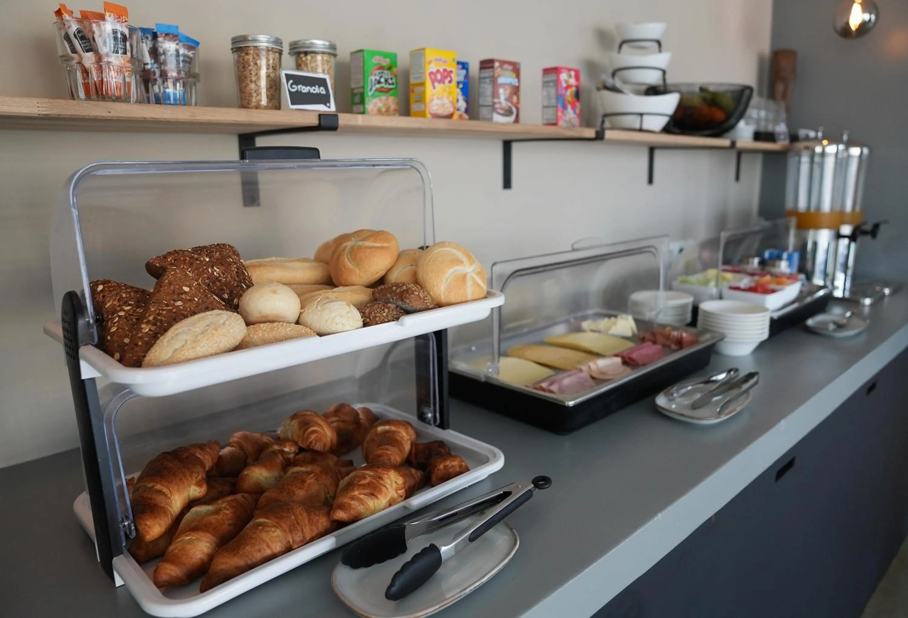 Buffet breakfast in Boutique Hotel & apartments JT Curaçao