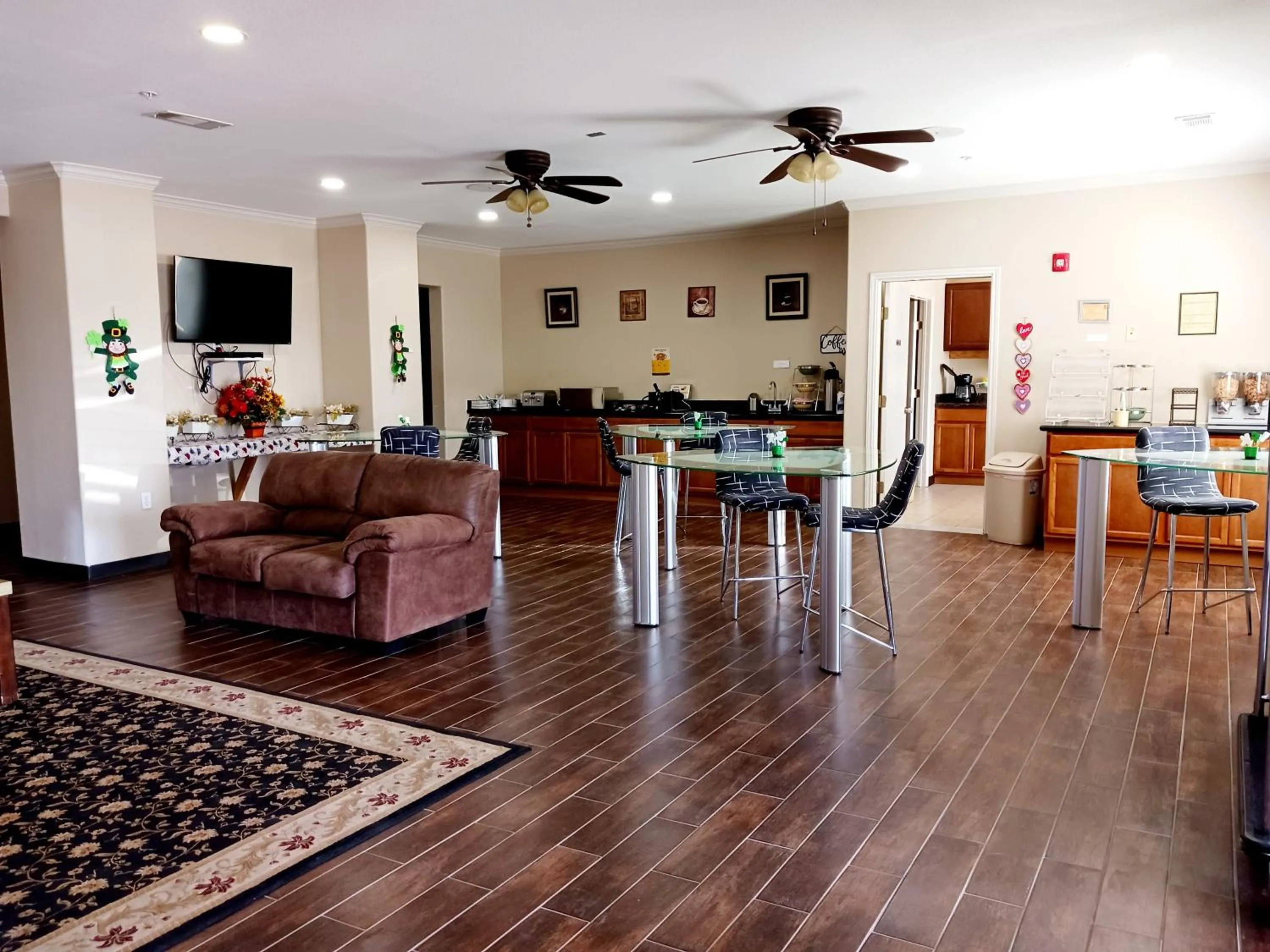 Lobby or reception in Yorktown Inn and Suites