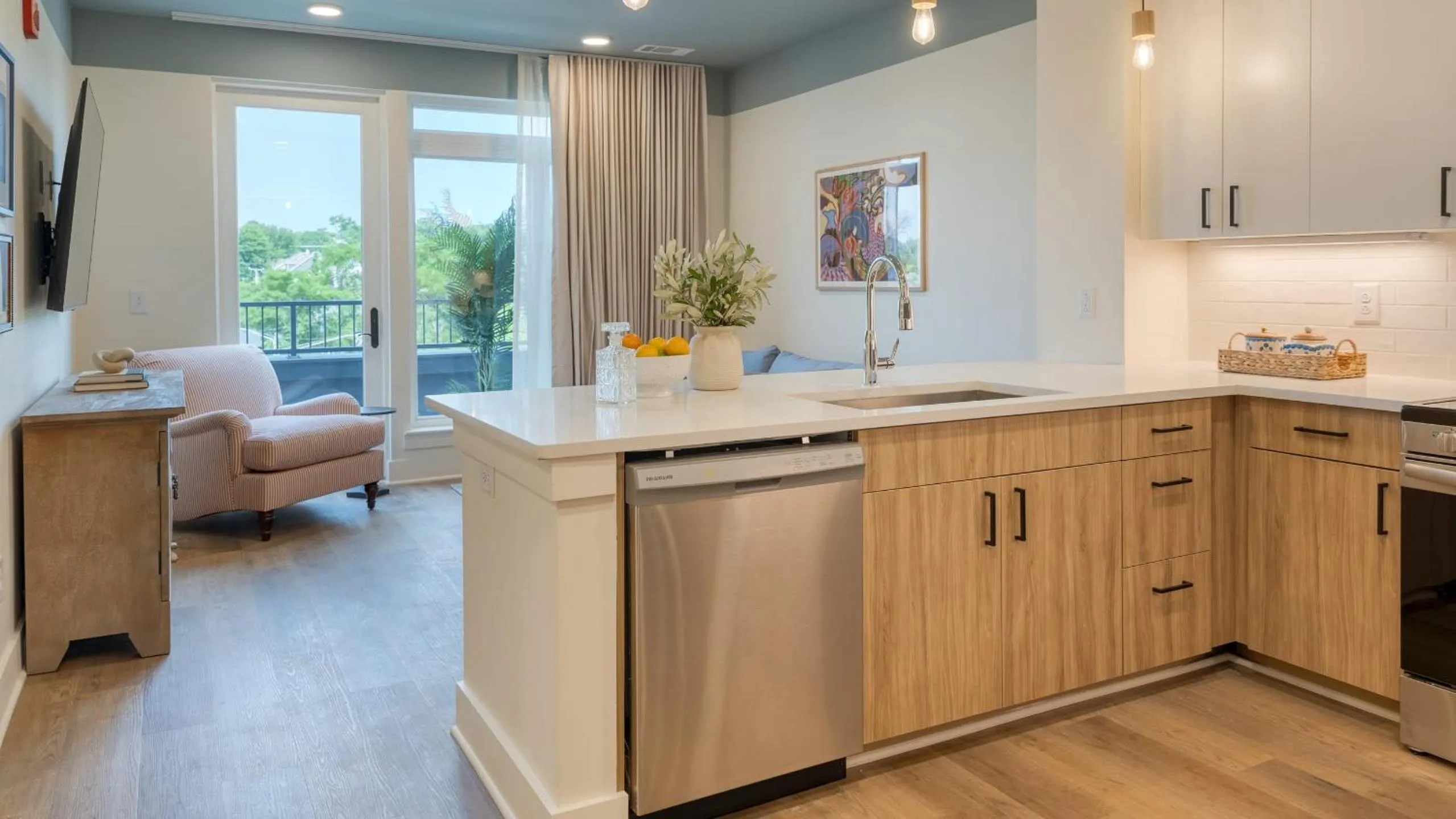 Kitchen or kitchenette in The Gilmore, an AvantStay Hotel