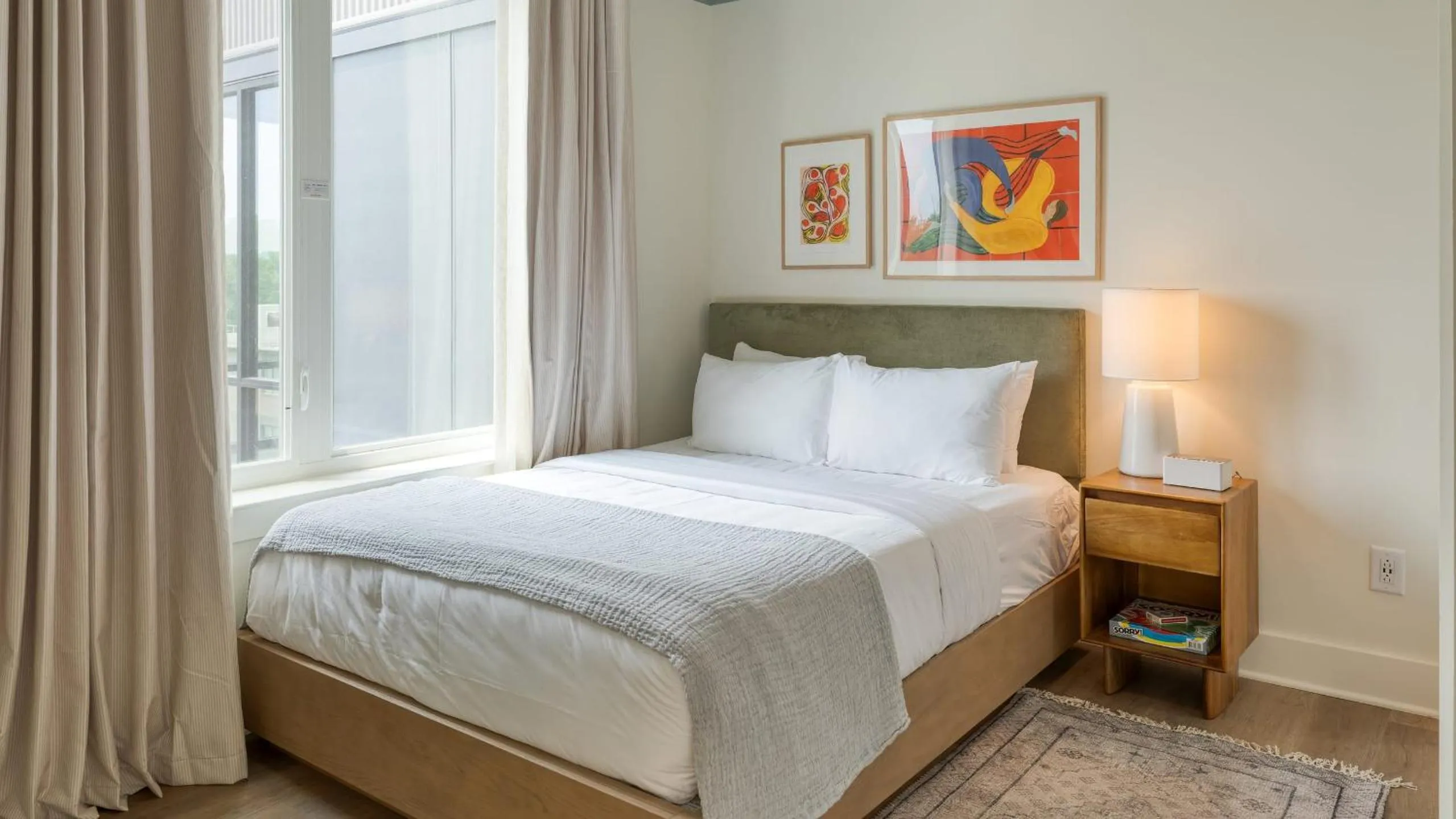 Bedroom, Bed in The Gilmore, an AvantStay Hotel