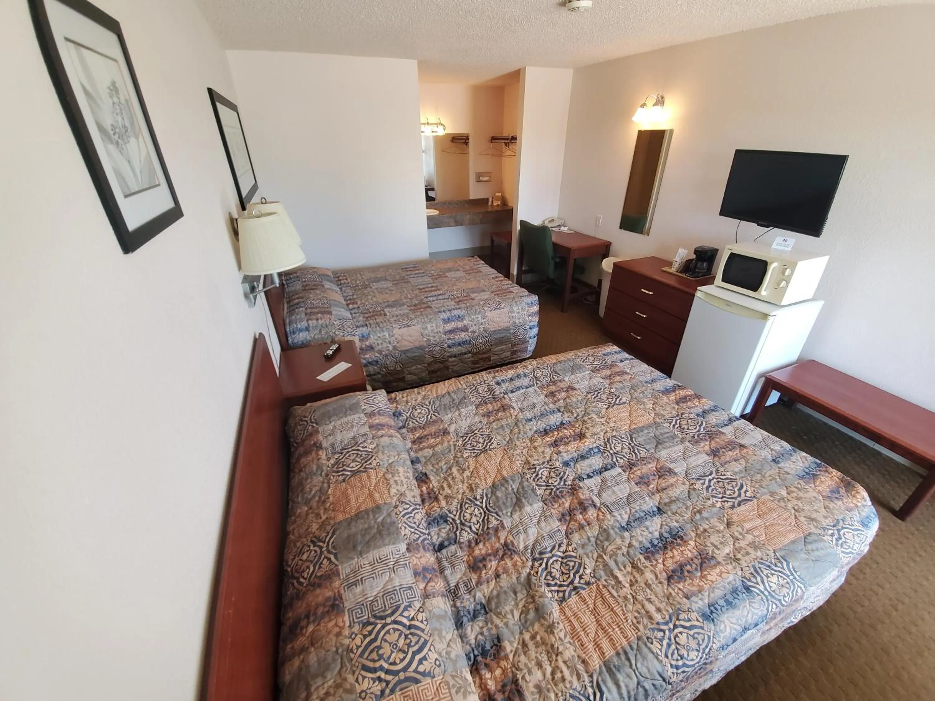 Bed in Riverside Inn