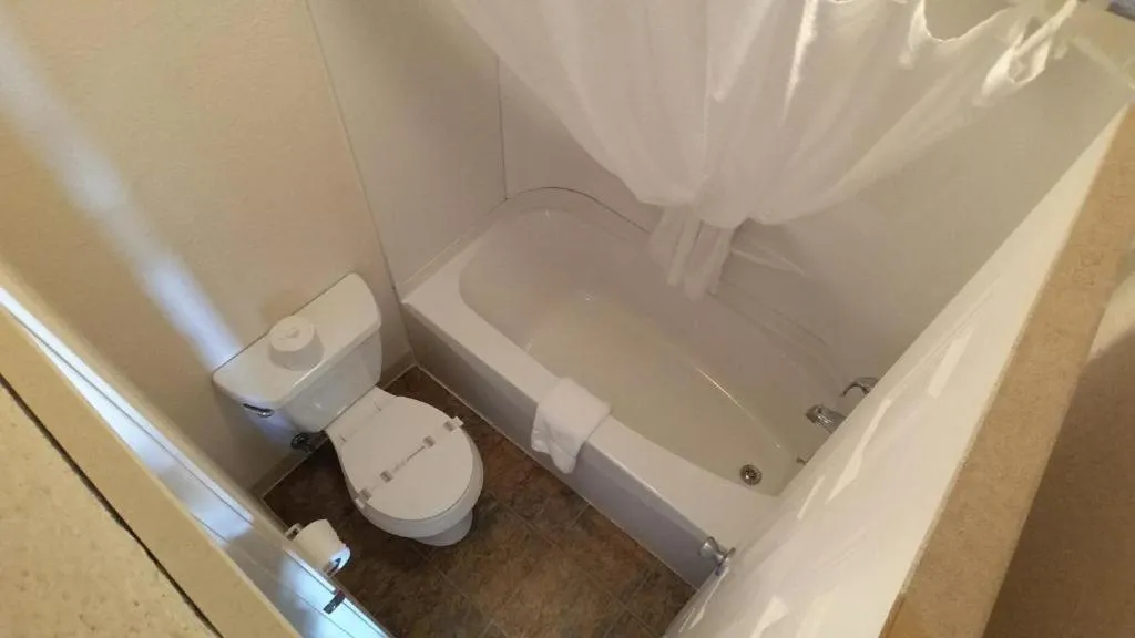 Bathroom in Riverside Inn