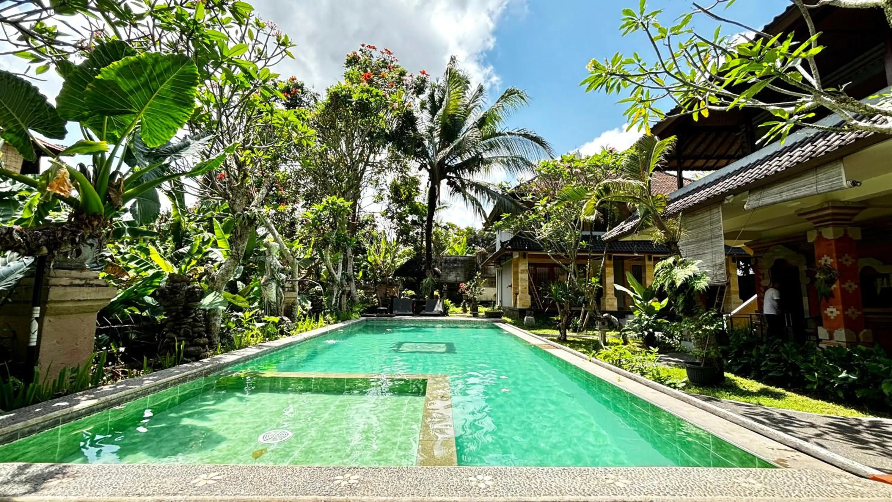 Swimming pool in Ubud Kerta City Hotel