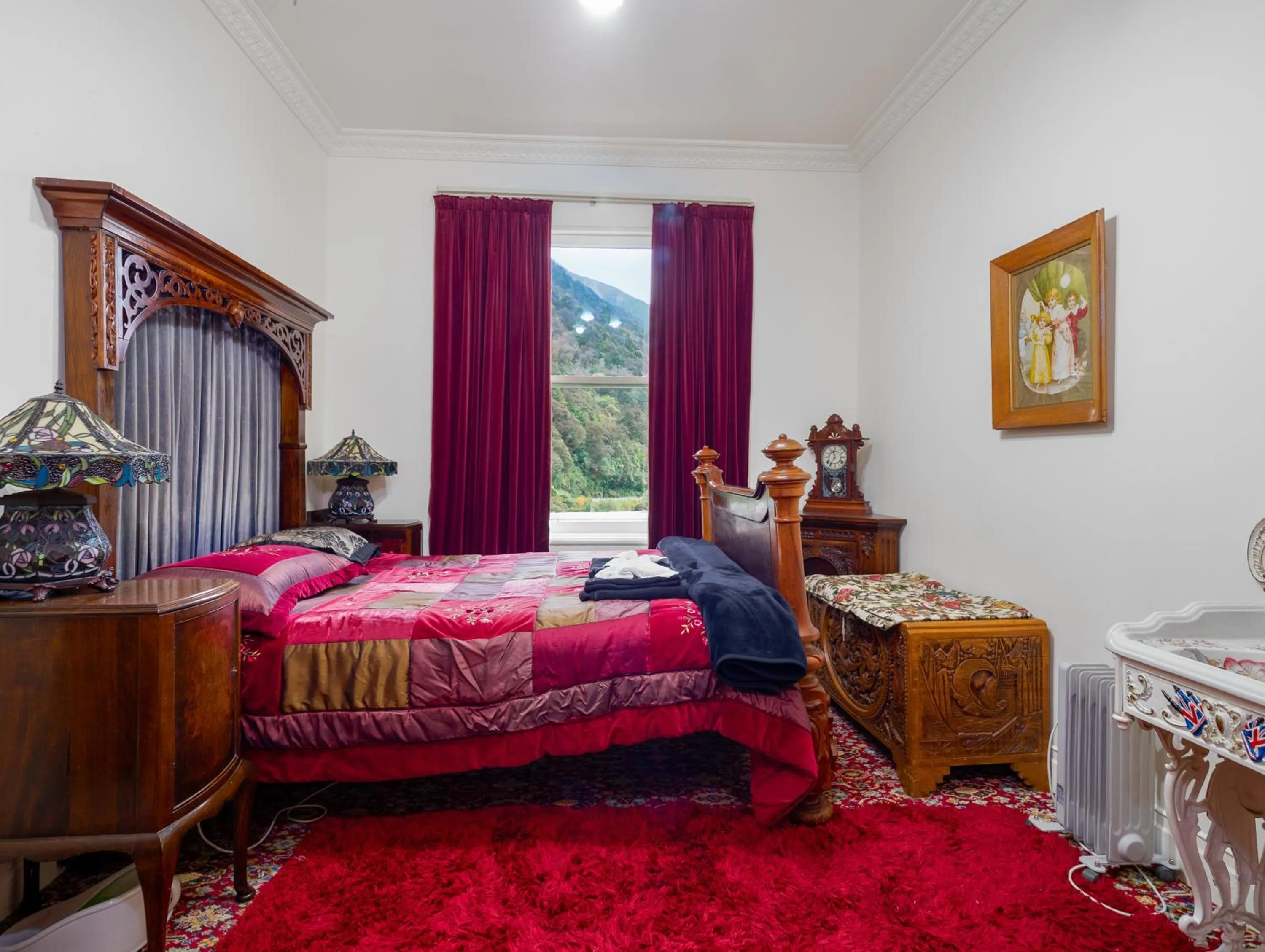 Photo of the whole room, Bed in Otira Stagecoach Hotel