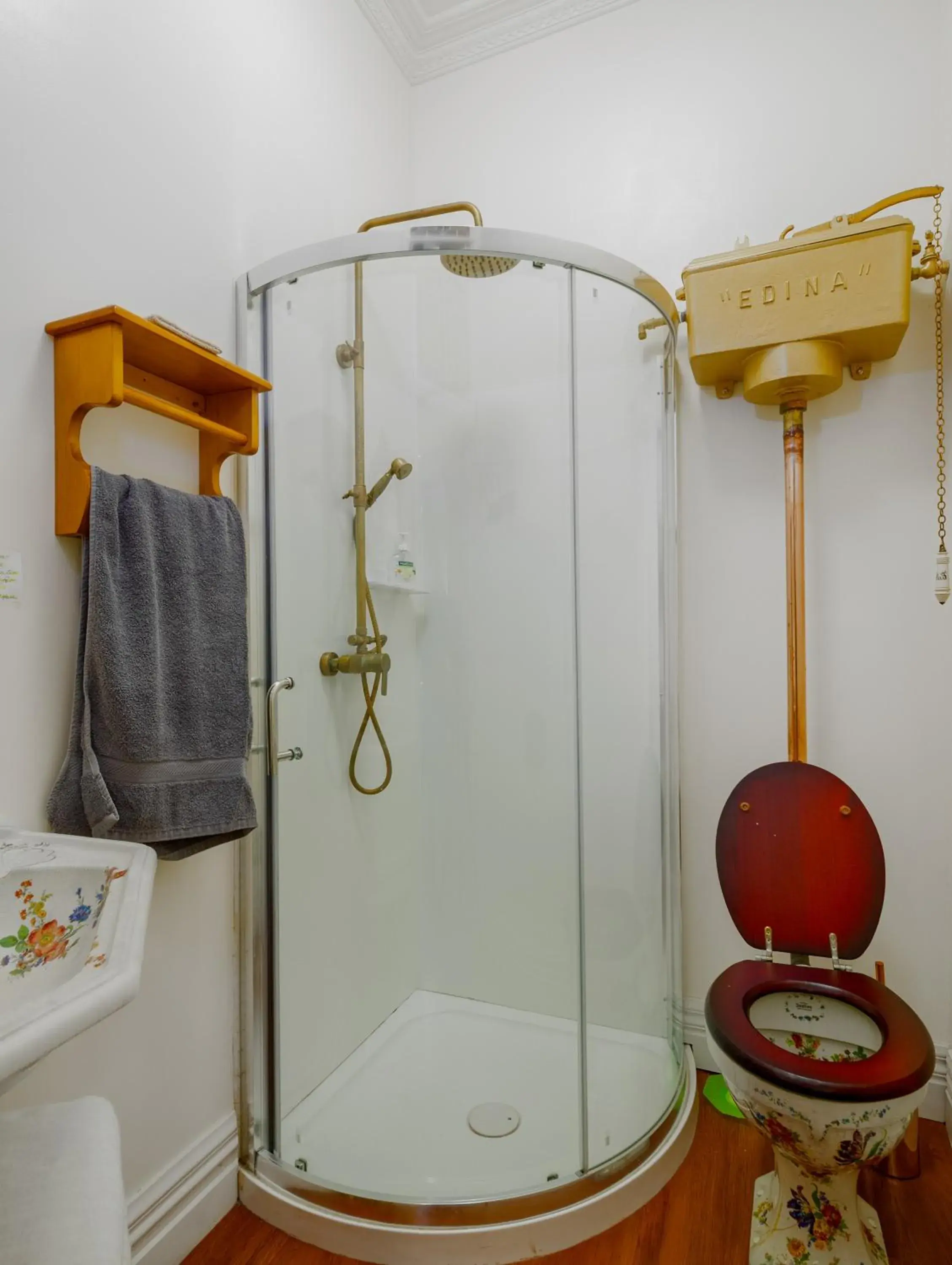 Deluxe King Room in Otira Stagecoach Hotel Deluxe King Room in Otira Stagecoach Hotel