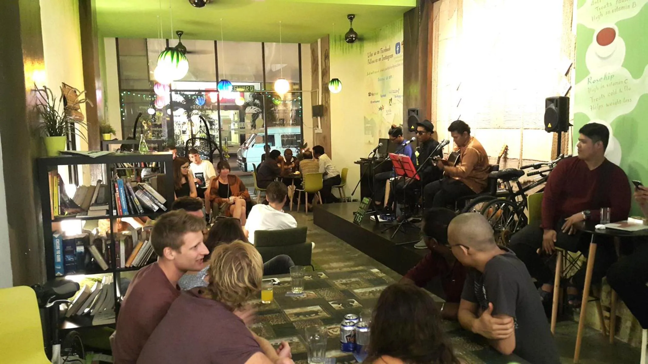 Restaurant/places to eat in PODs The Backpackers Home & Cafe, Kuala Lumpur