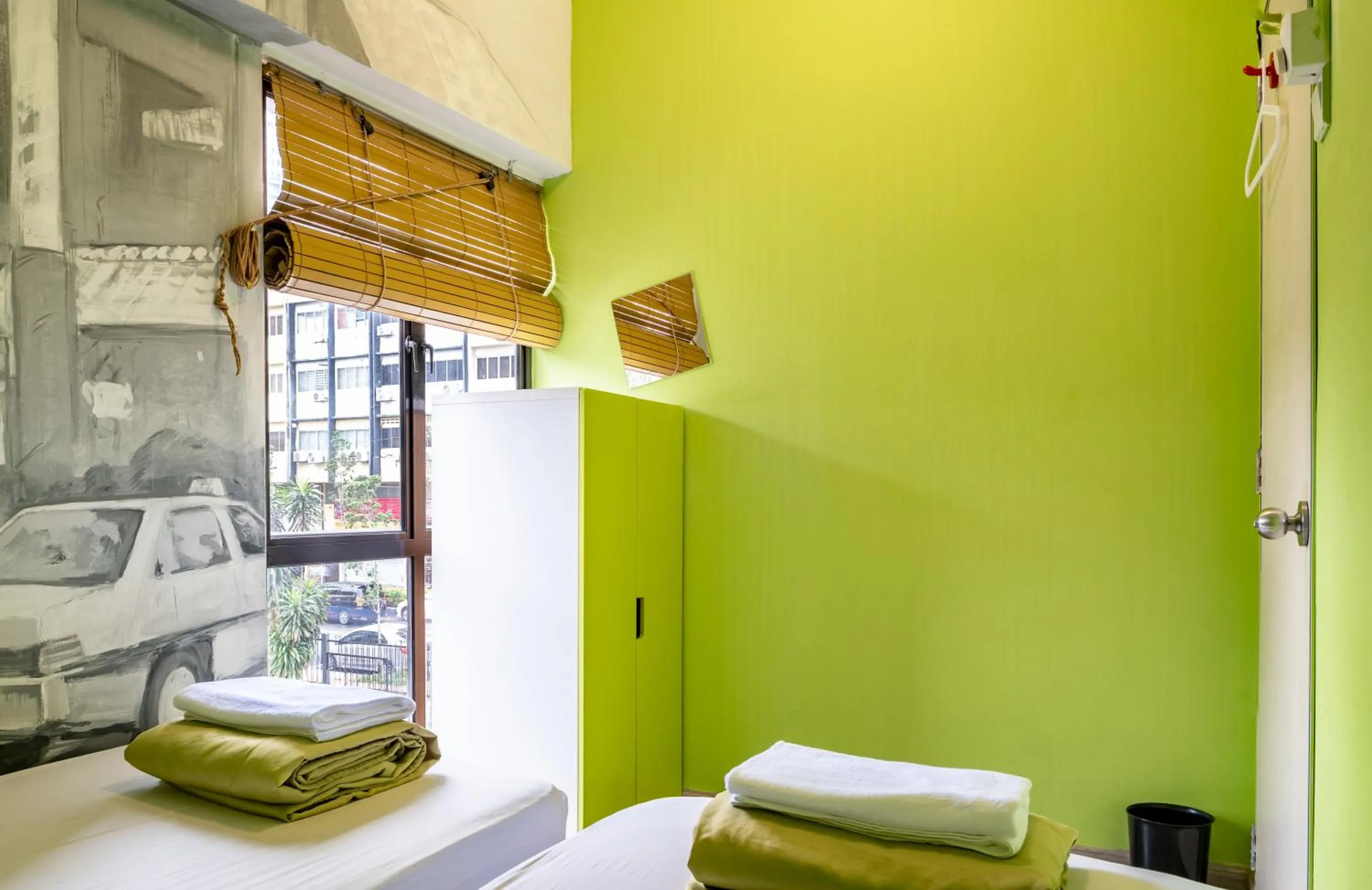 Bedroom, Bed in PODs The Backpackers Home & Cafe, Kuala Lumpur