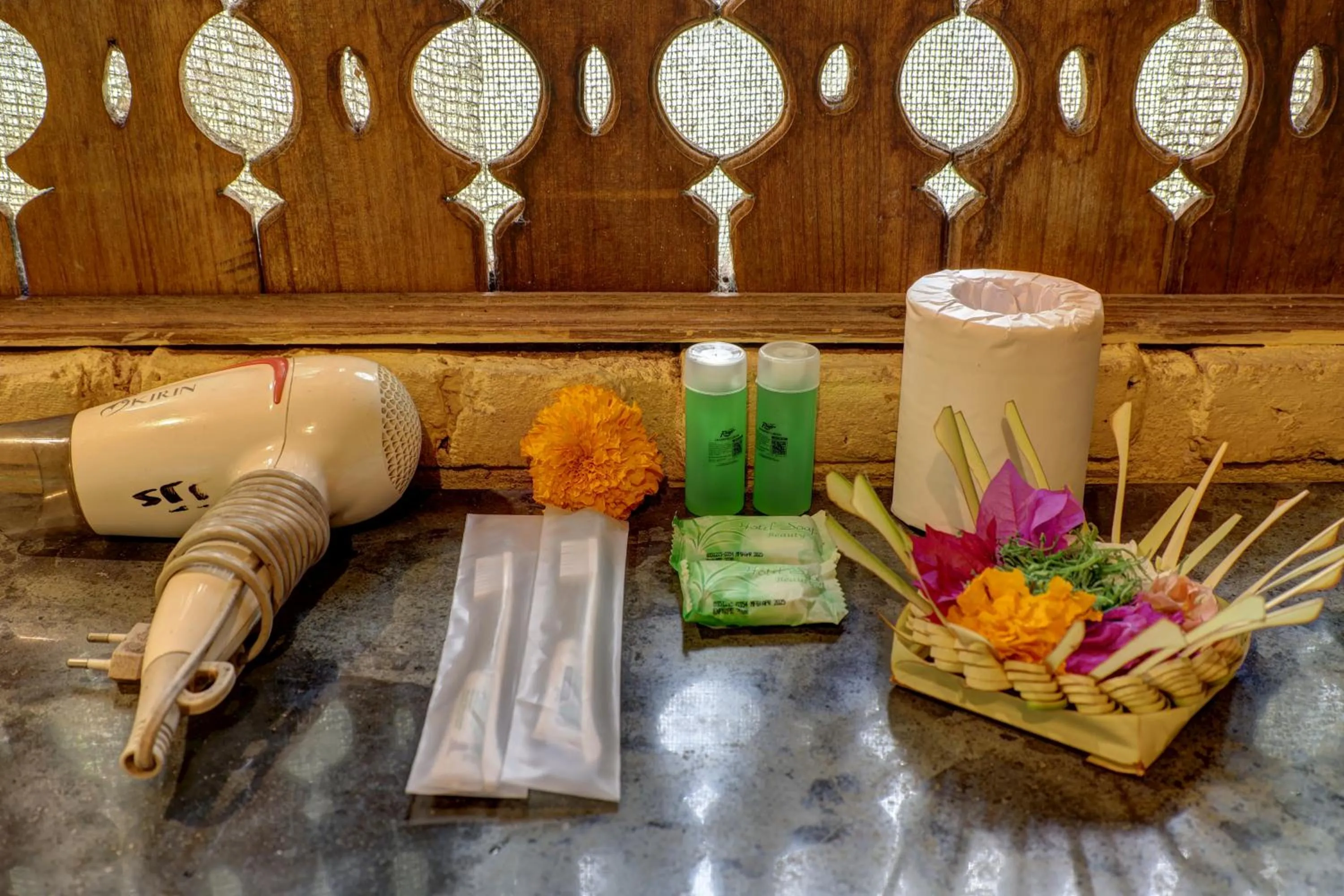 Toilet in Junjungan Suite