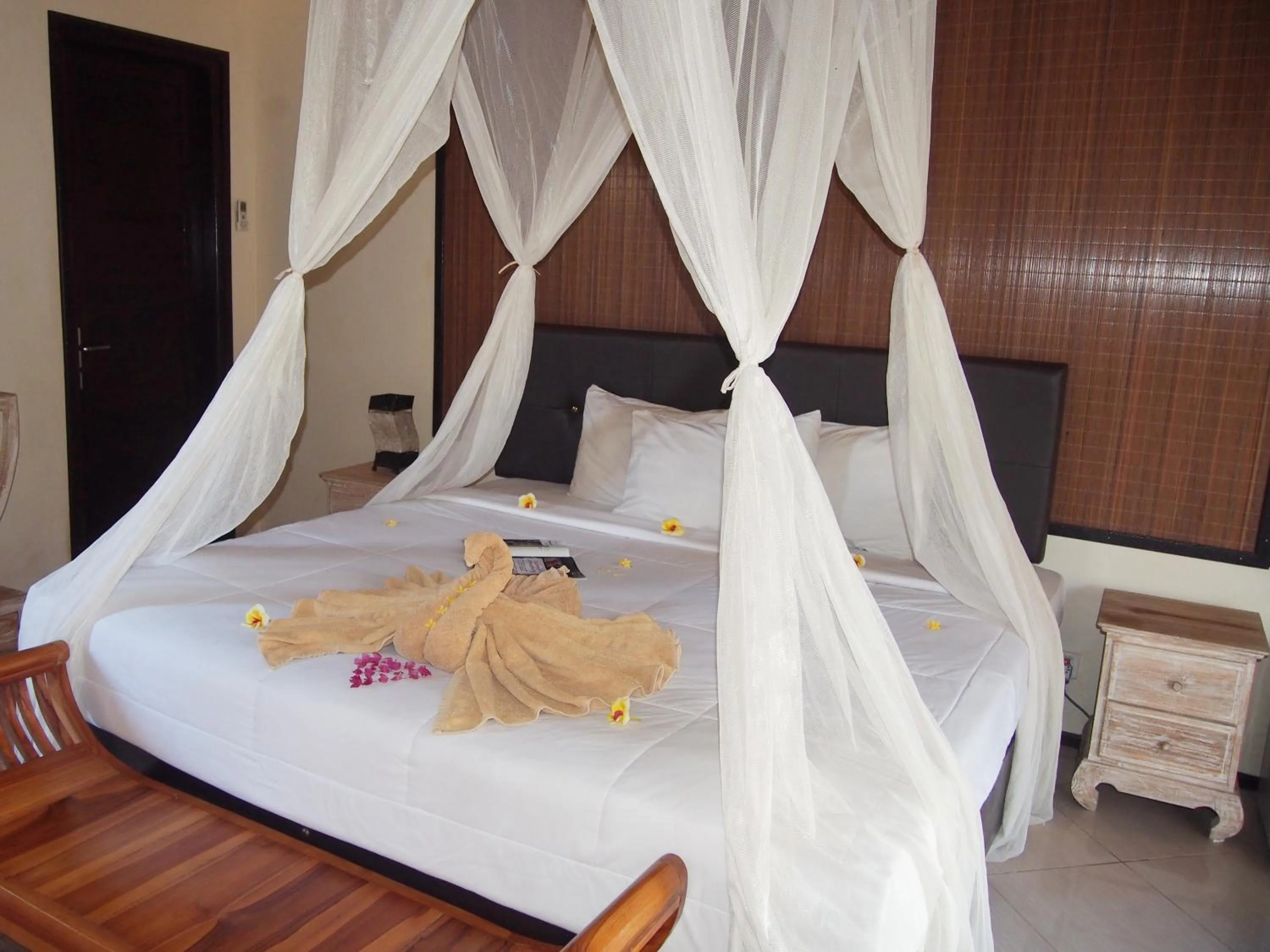 Bed in Junjungan Suite