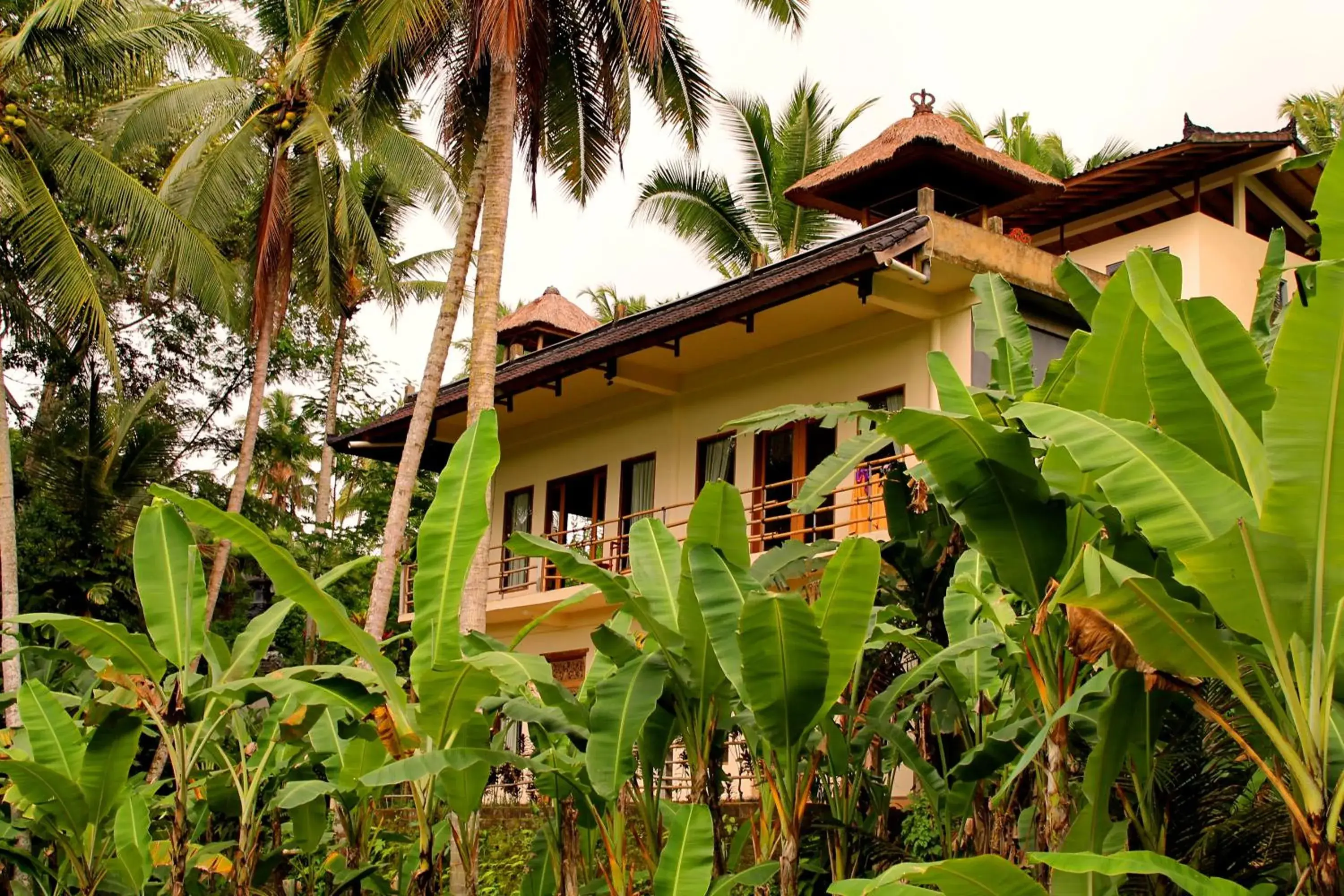 Property building in Junjungan Suite Property building in Junjungan Suite
