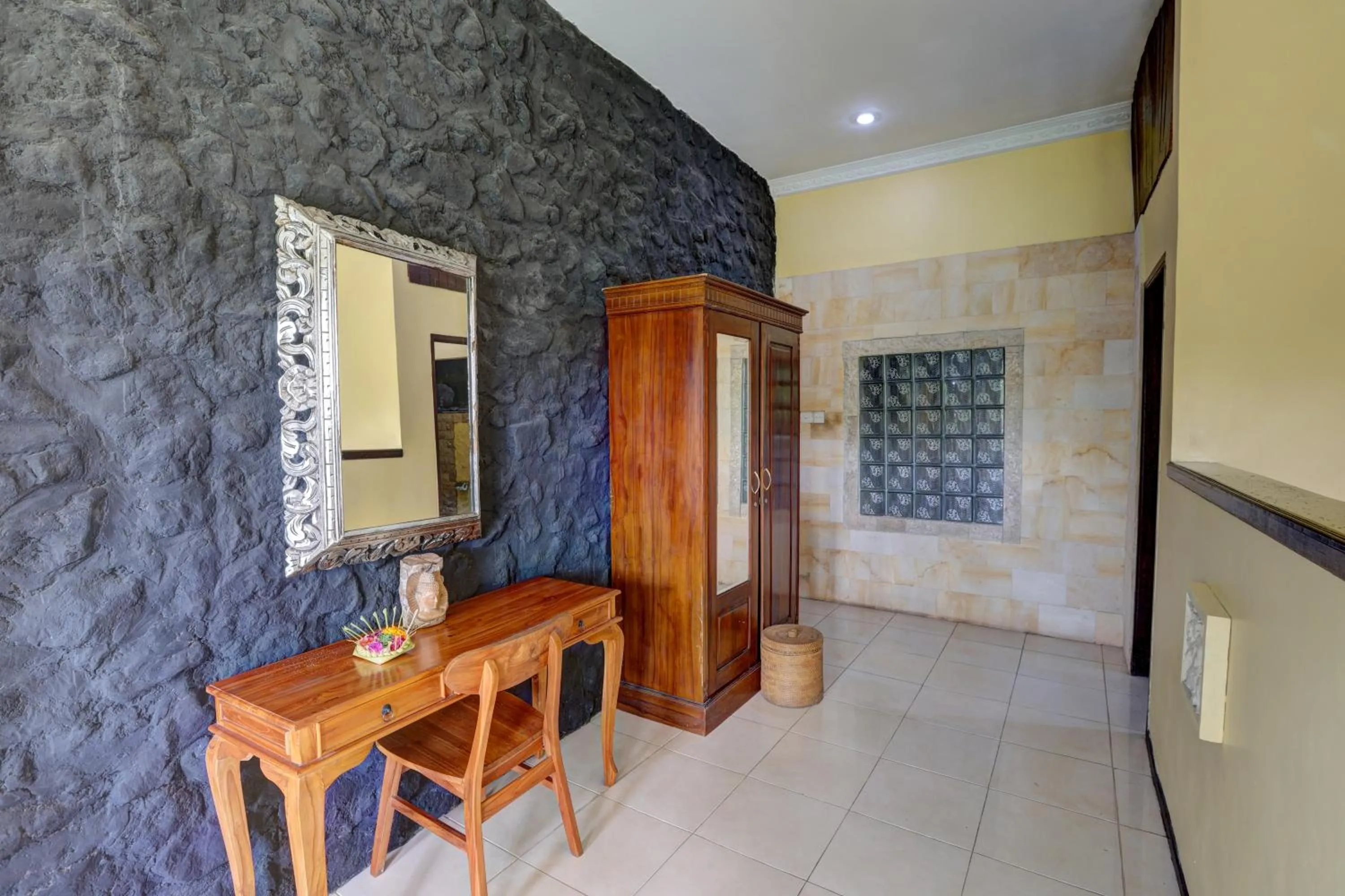 Decorative detail in Junjungan Suite