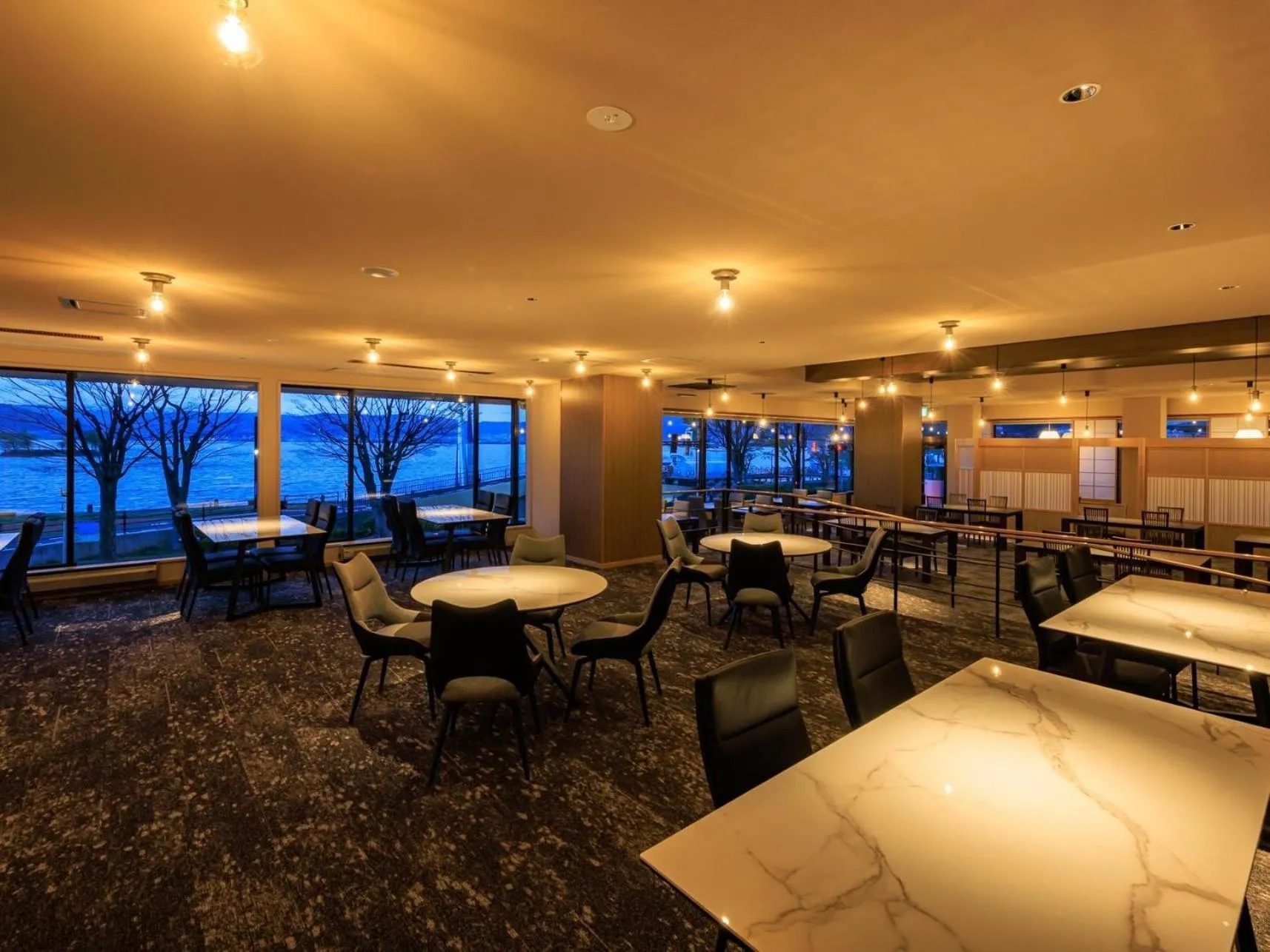 Restaurant/places to eat in Suhaku