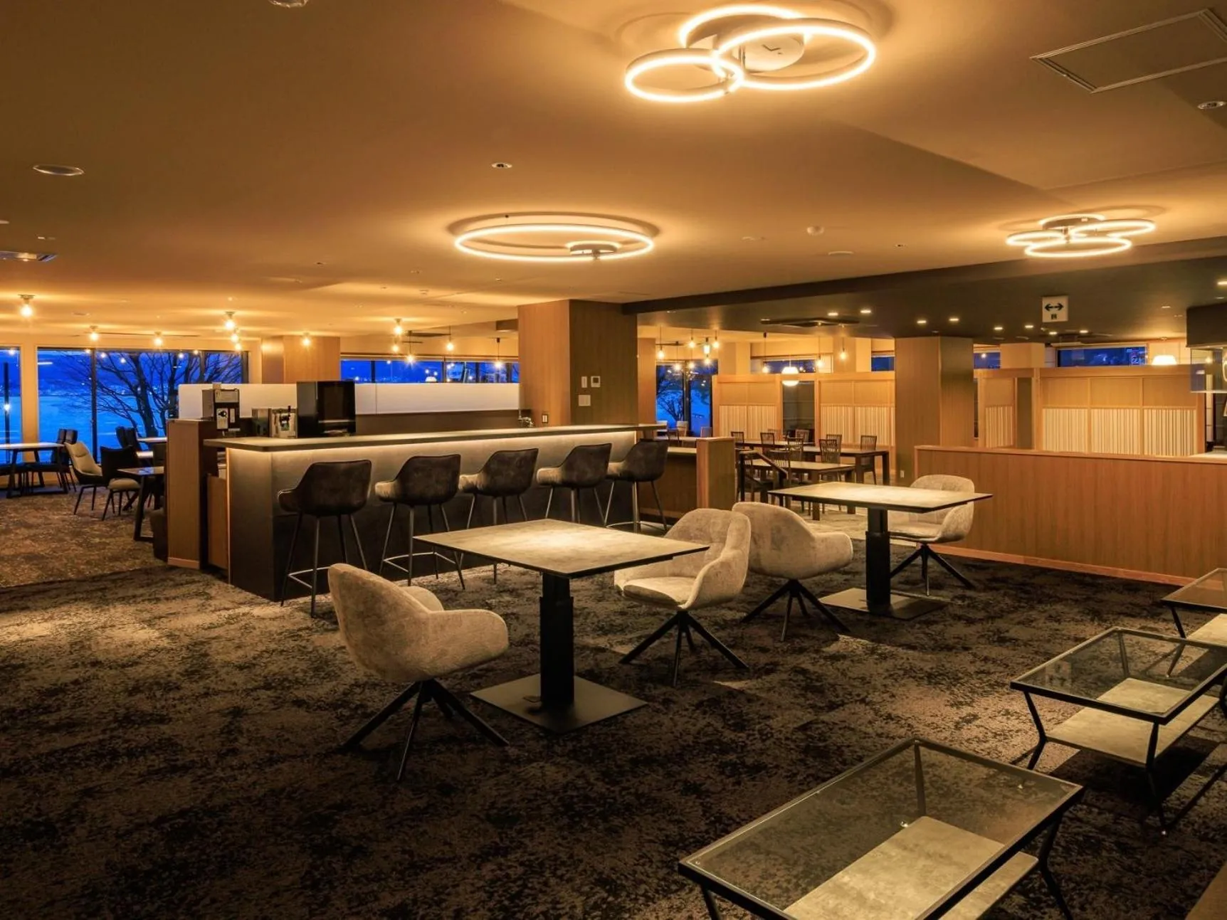 Restaurant/places to eat in Suhaku