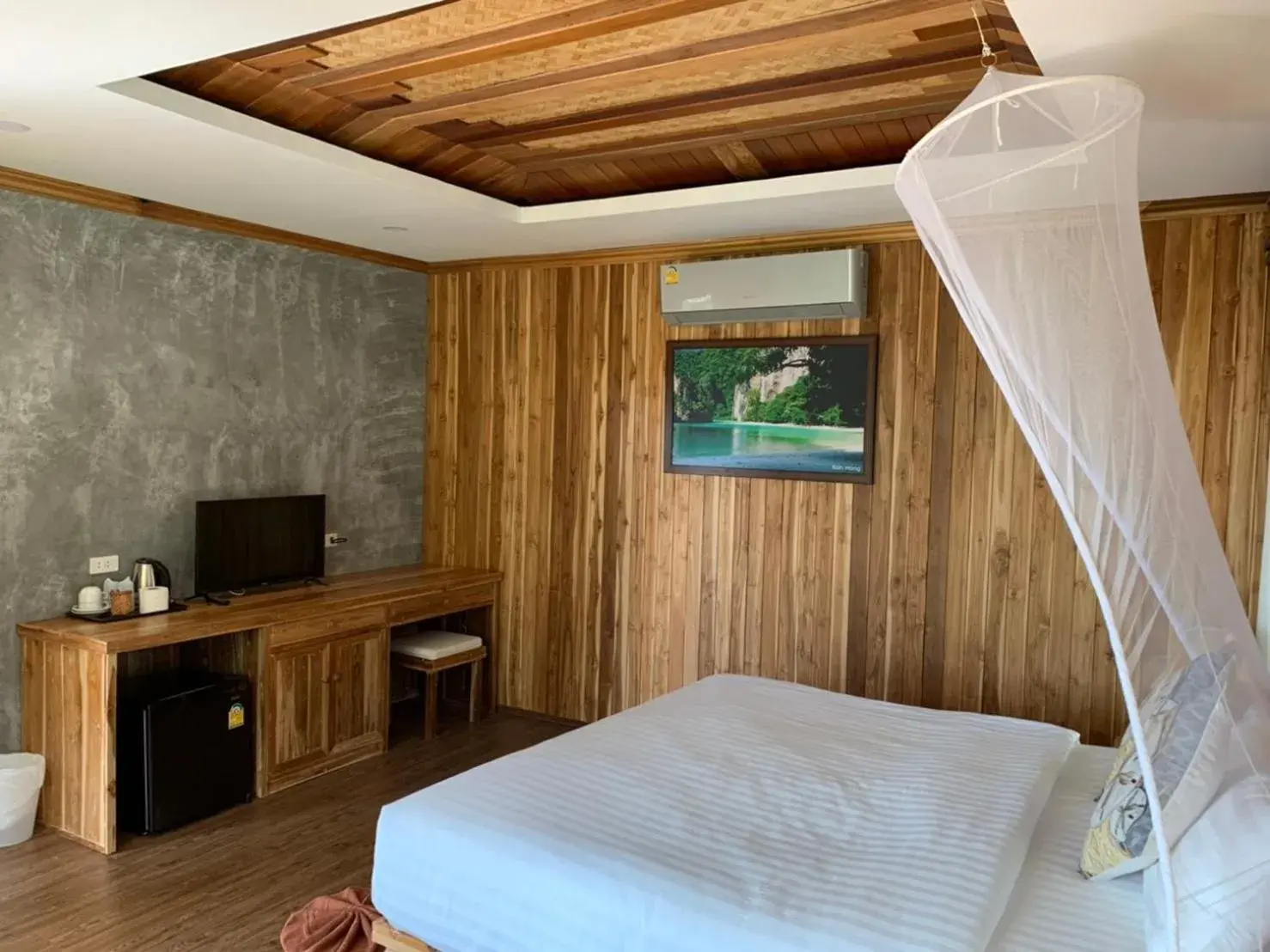 Bed in Thiwson Beach Resort - SHA Extra Plus Bed in Thiwson Beach Resort - SHA Extra Plus