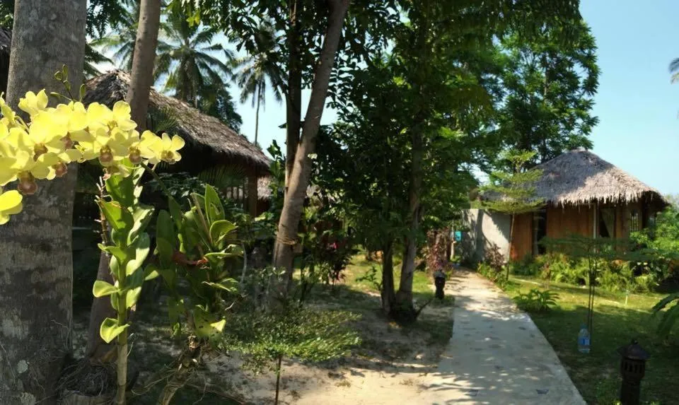 Day in Thiwson Beach Resort - SHA Extra Plus