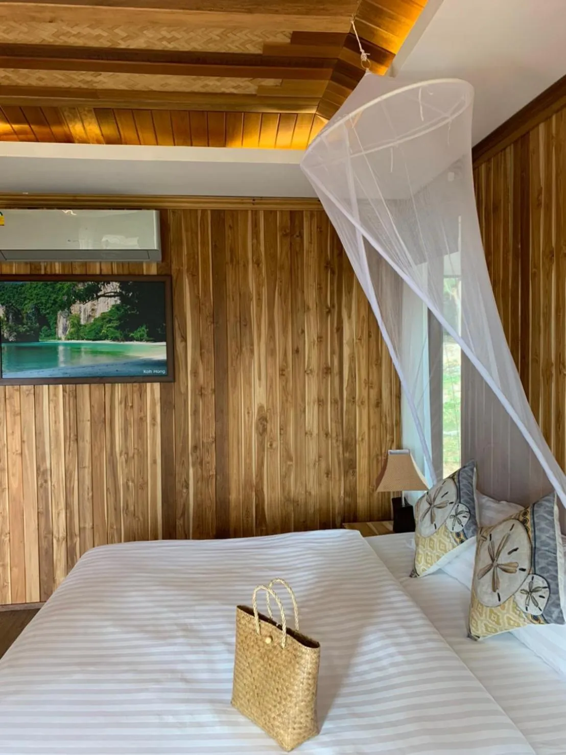Bed in Thiwson Beach Resort - SHA Extra Plus