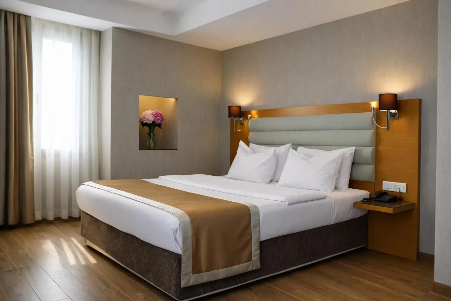 Bed in Riva Hotel Taksim