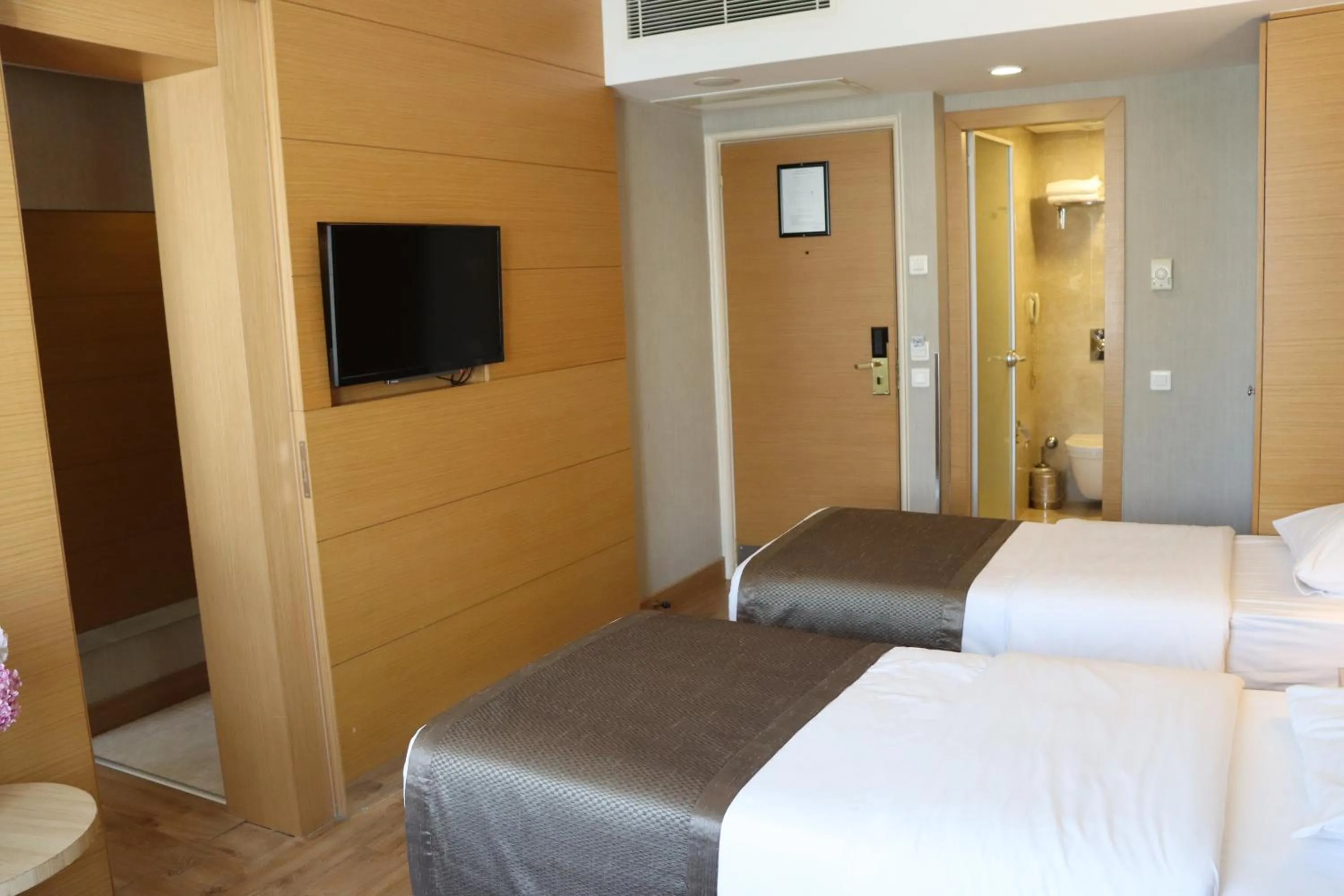 Bed in Riva Hotel Taksim
