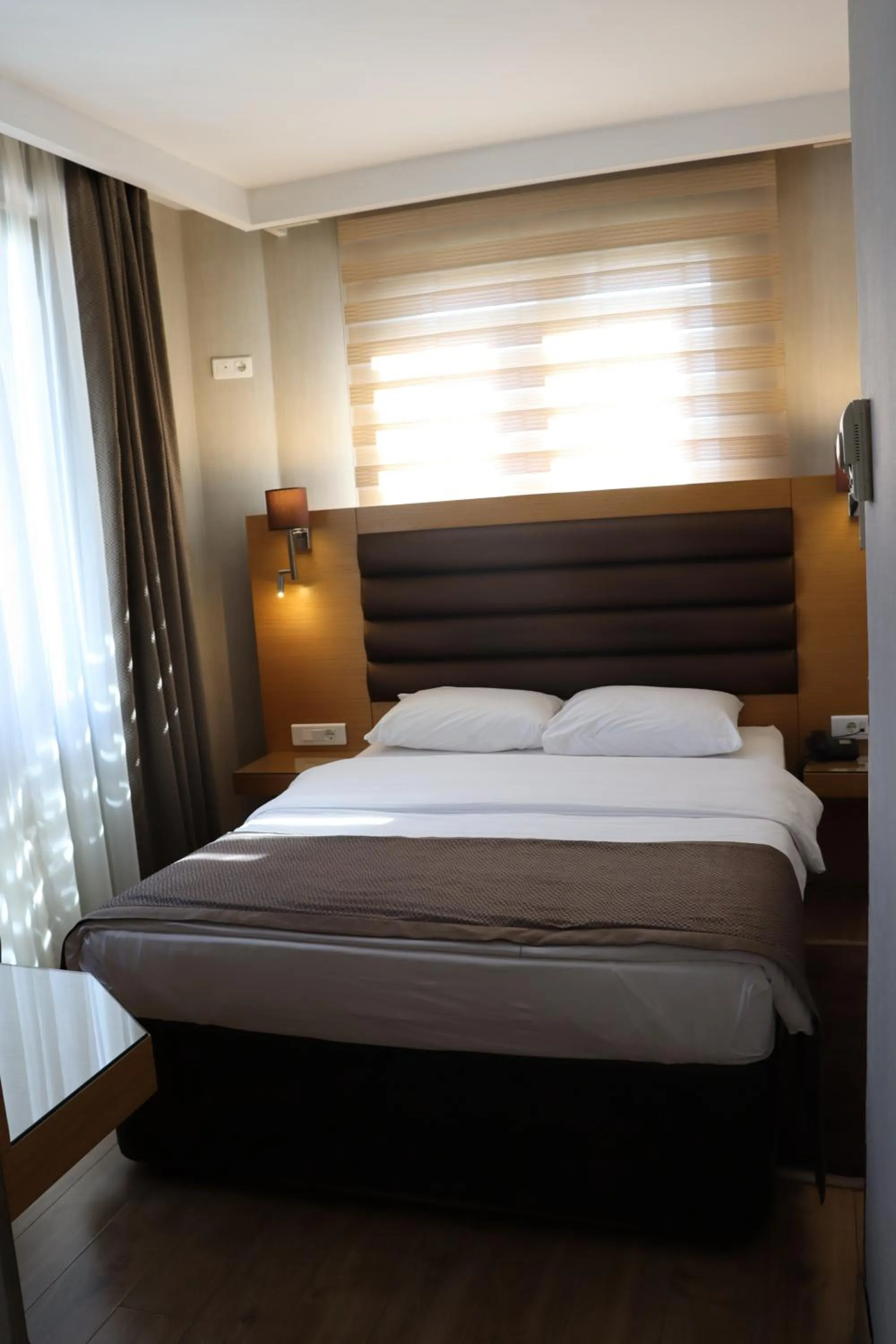 Bedroom, Bed in Riva Hotel Taksim