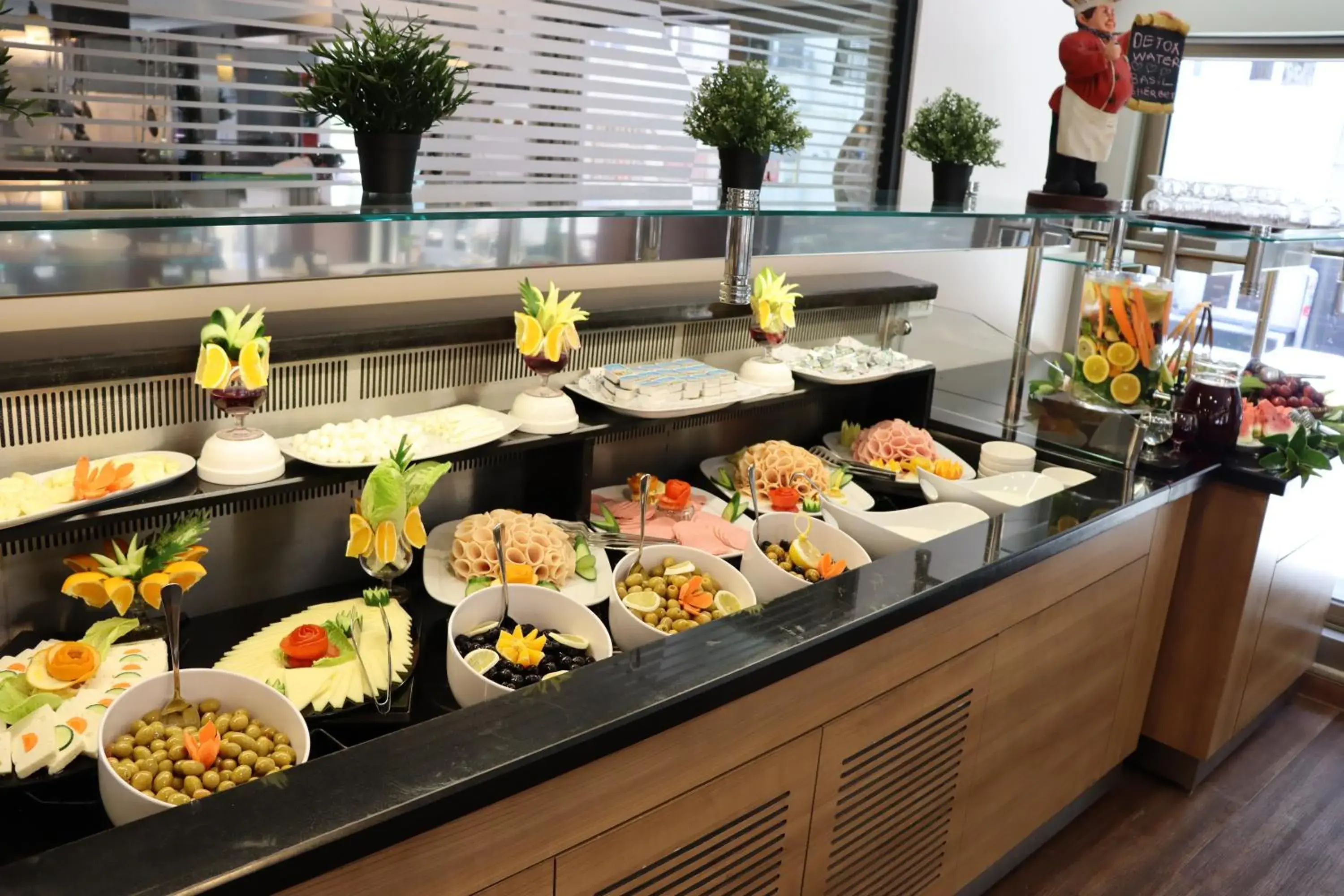 Breakfast in Riva Hotel Taksim Breakfast in Riva Hotel Taksim