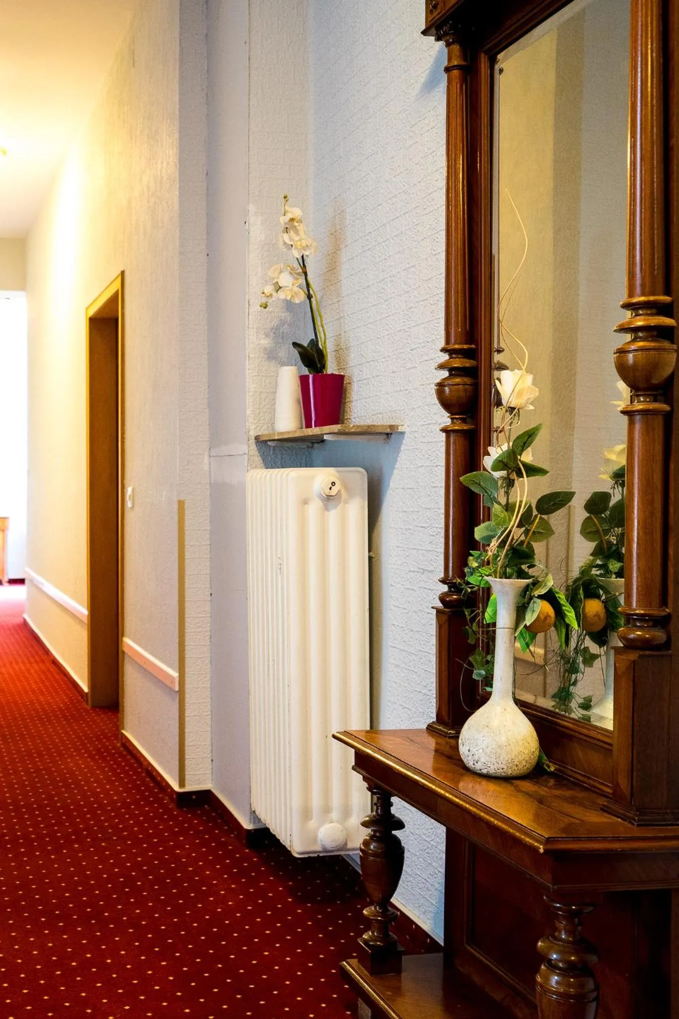 hair dresser in Trip Inn Parkhotel Bad Ems