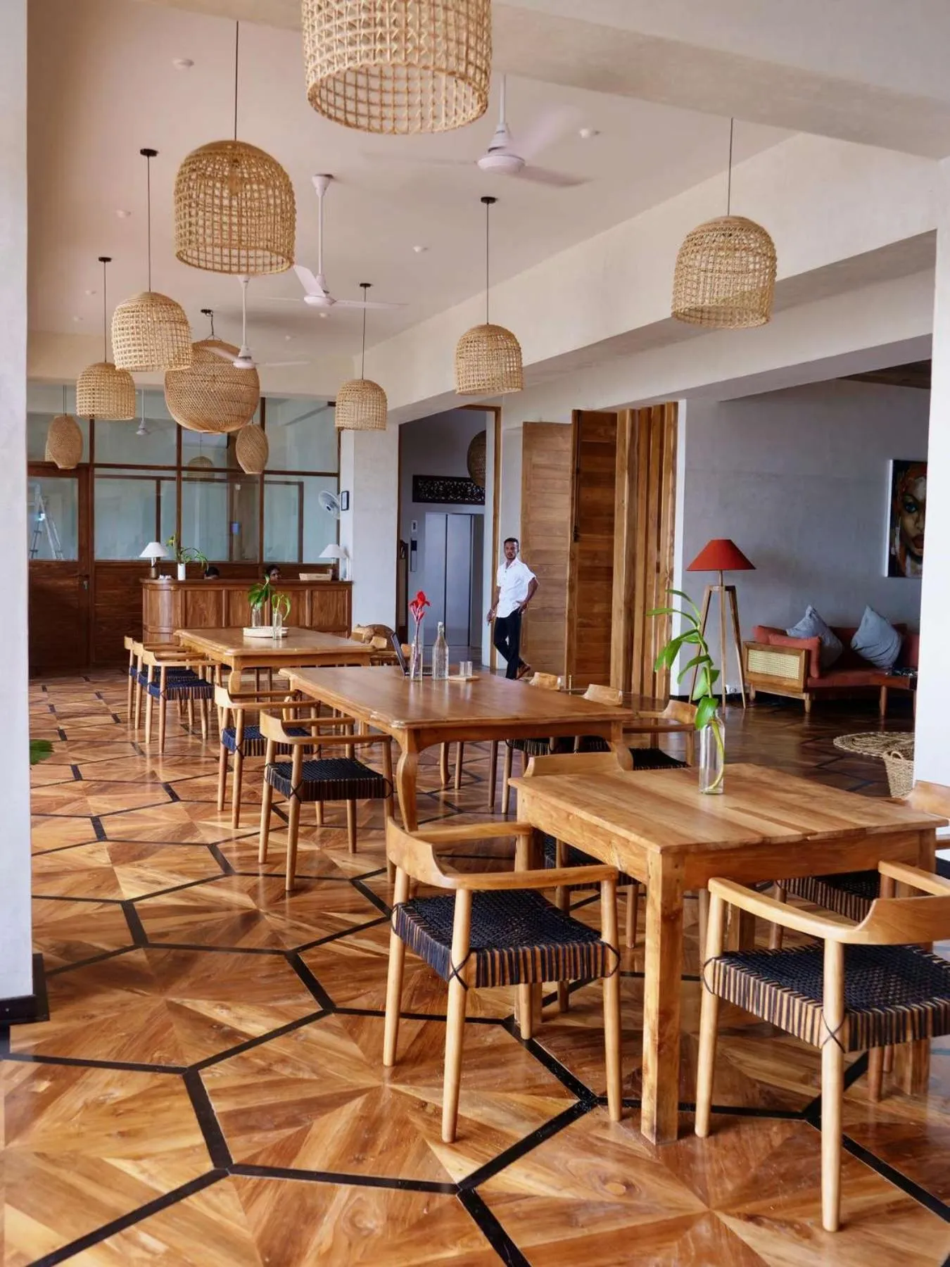 Restaurant/places to eat in Coast 67 Boutique Hotel