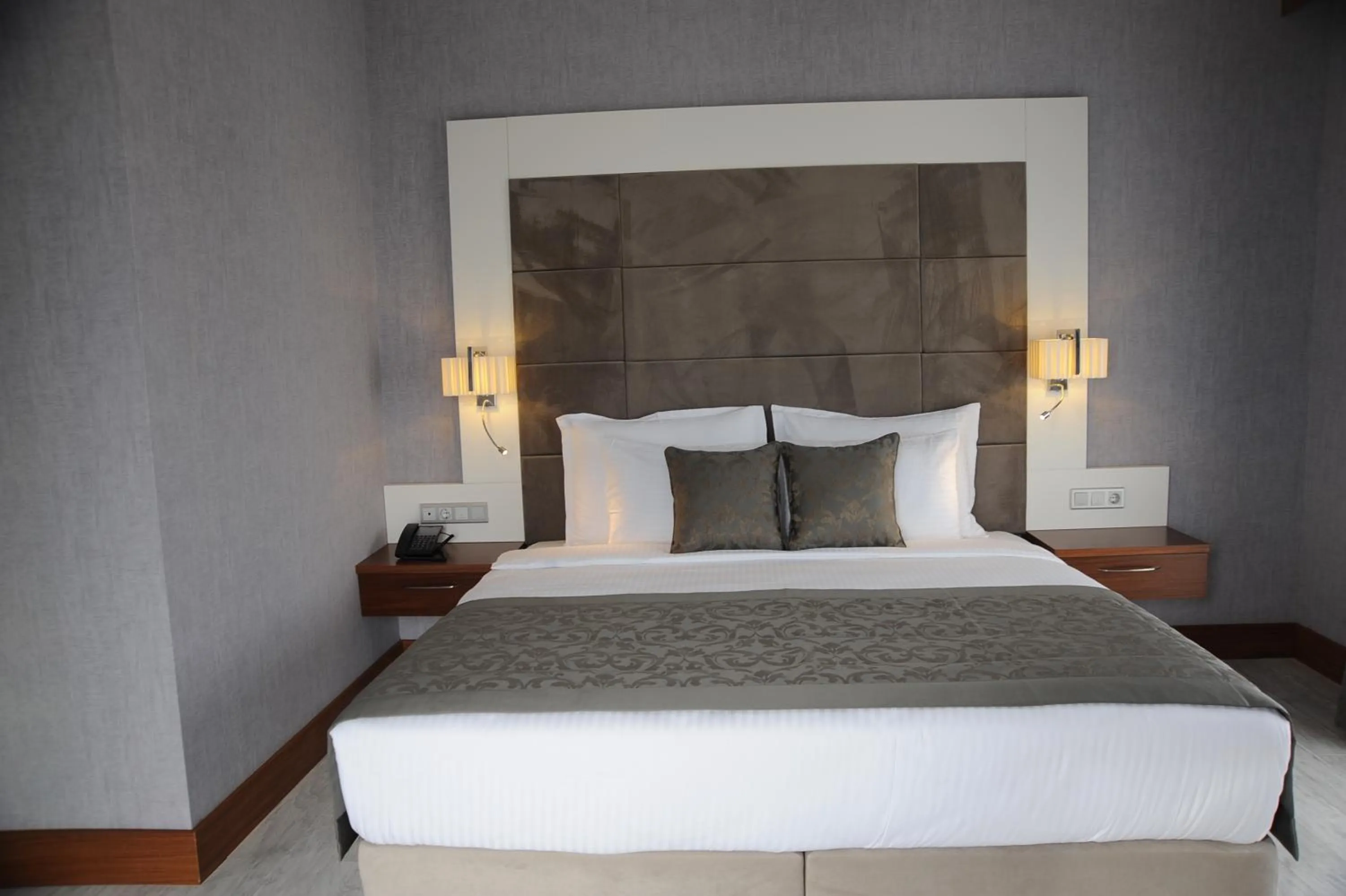 Bedroom, Bed in Elite Hotels Darica Spa & Convention Center