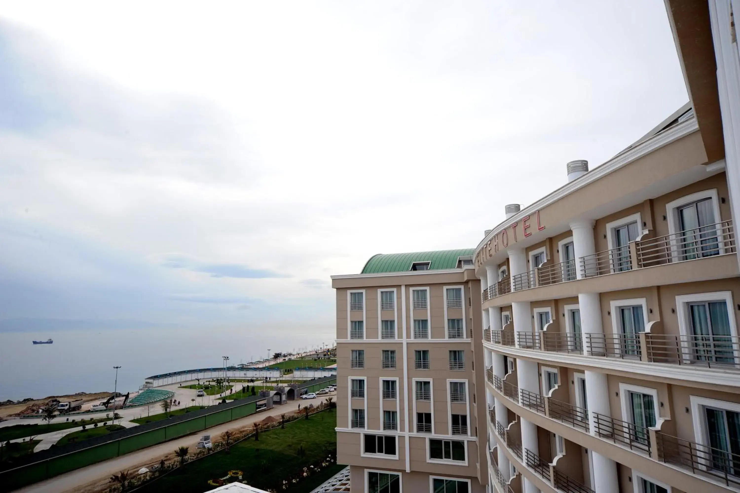 Facade/entrance in Elite Hotels Darica Spa & Convention Center Facade/entrance in Elite Hotels Darica Spa & Convention Center