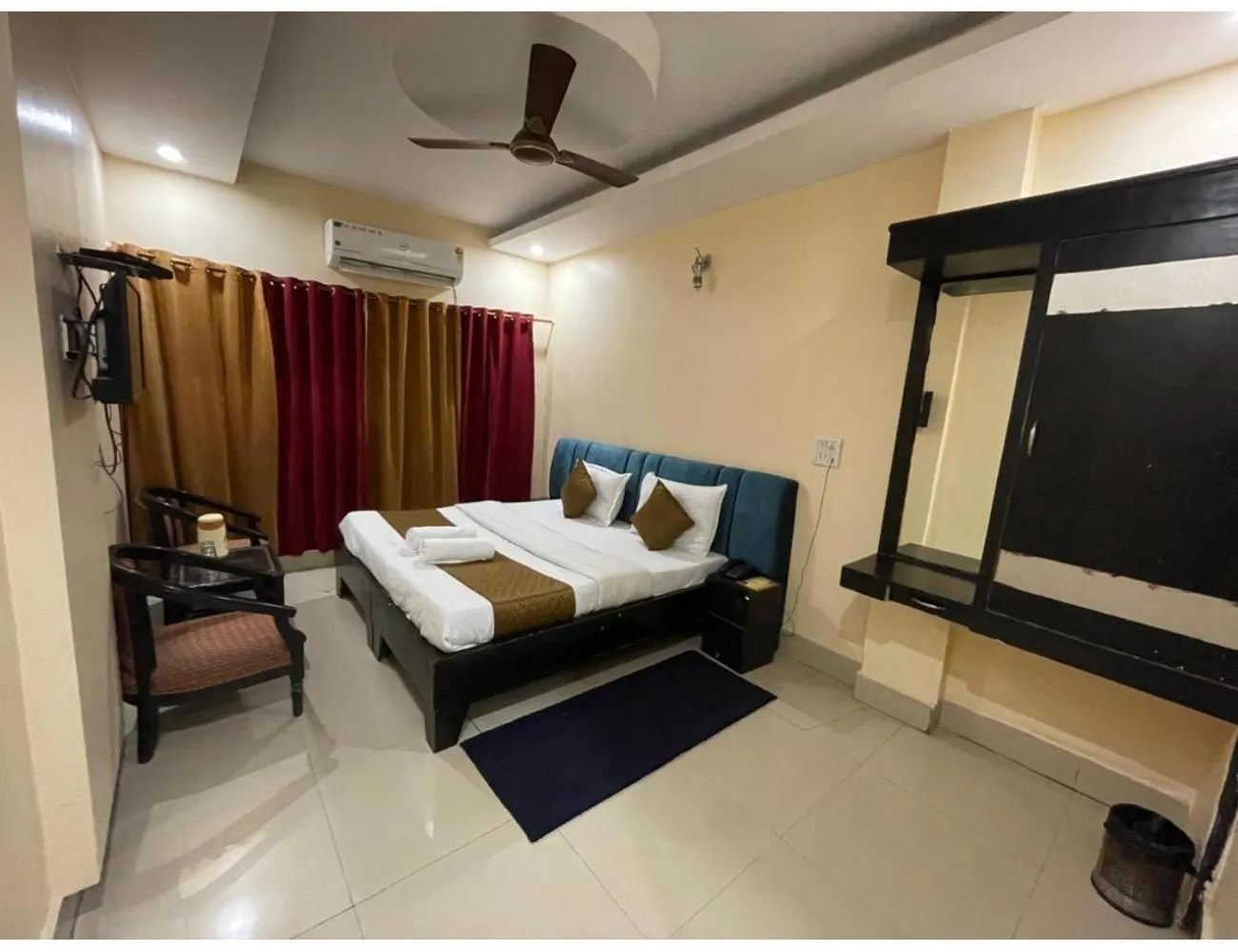 Bed in Hotel Orchid Inn, Haridwar