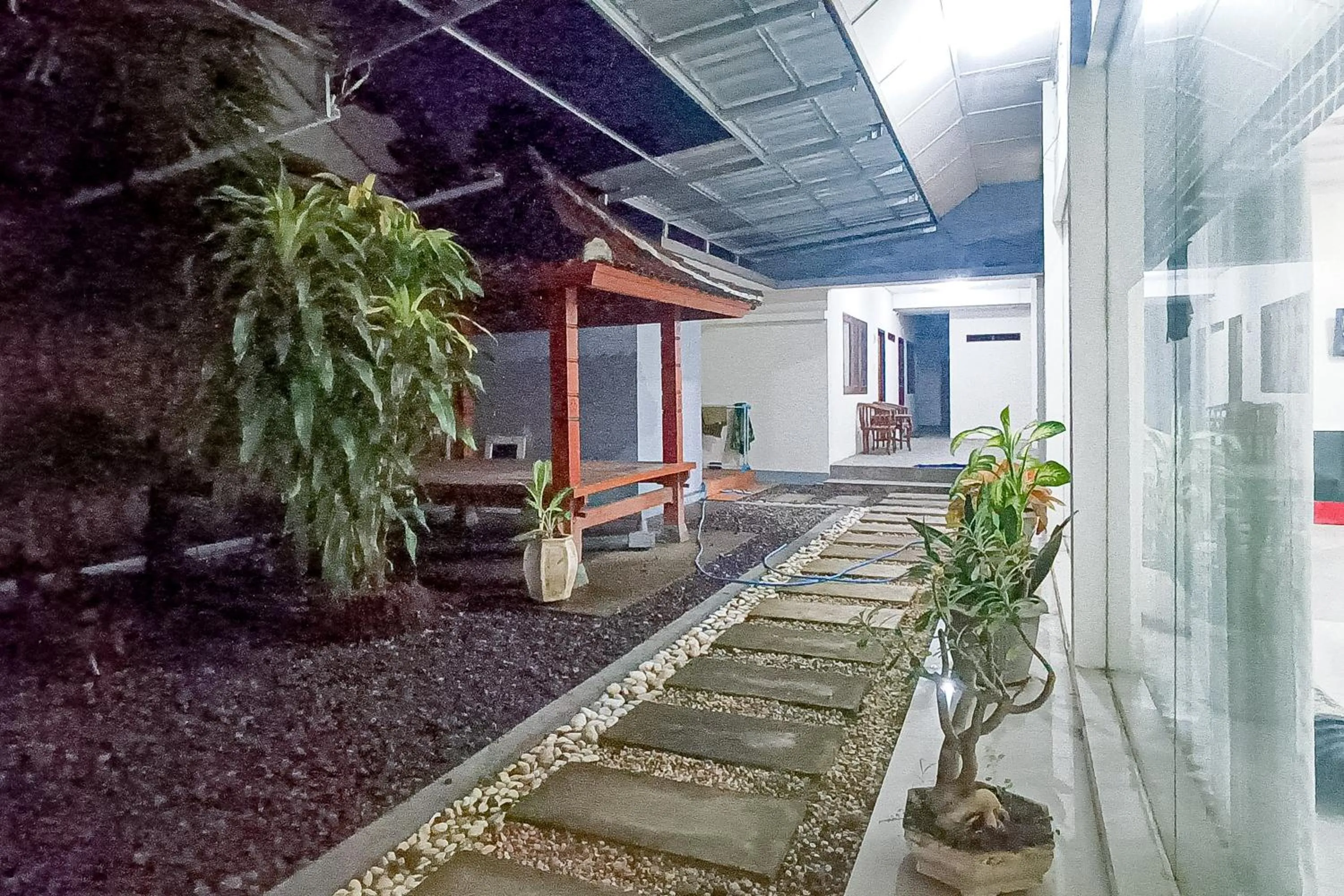 Property building in RedDoorz at RRR Guesthouse Mataram