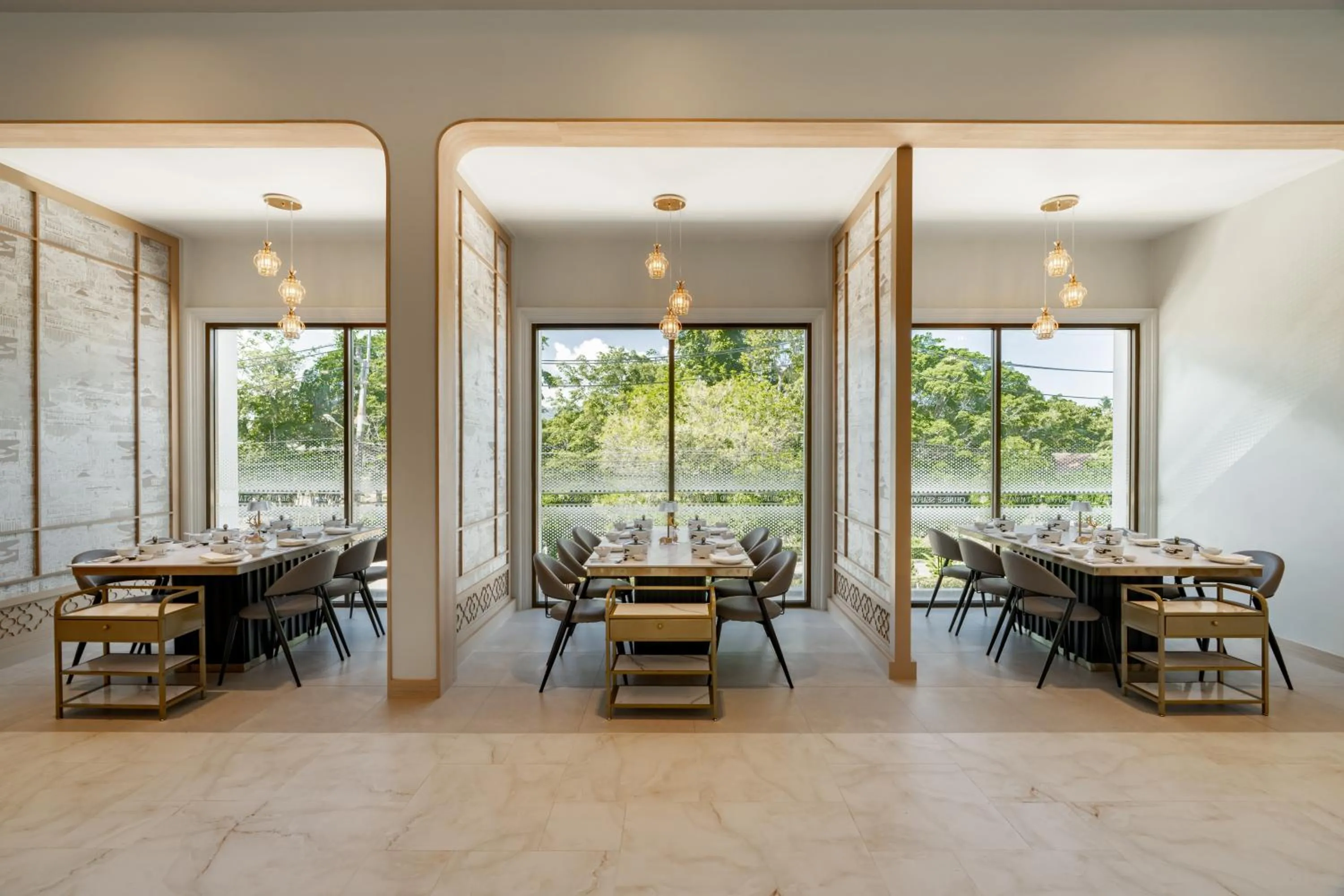 Restaurant/places to eat in AZ Sunrise Resort & Fitness Club