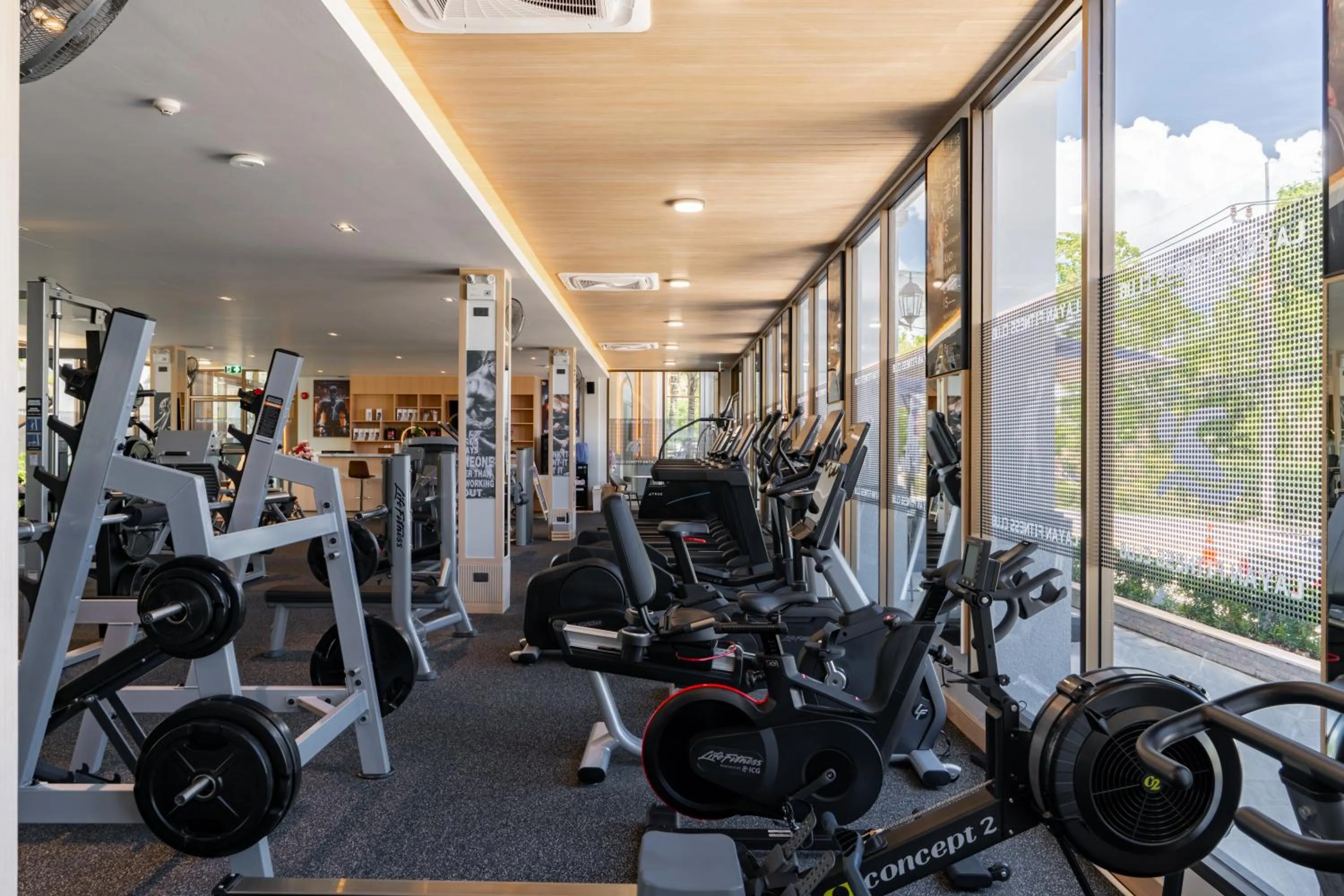 Fitness centre/facilities in AZ Sunrise Resort & Fitness Club