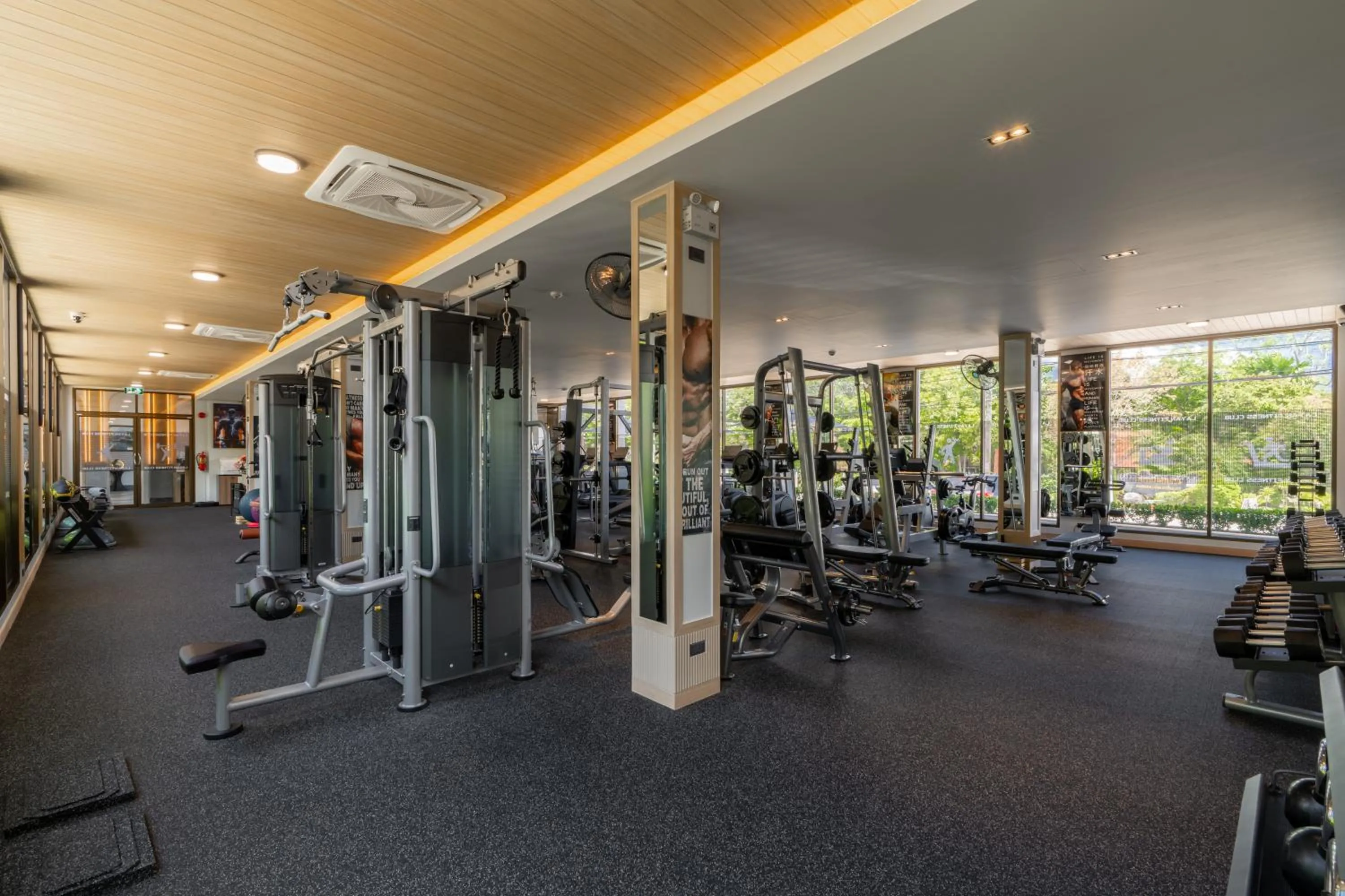 Fitness centre/facilities in AZ Sunrise Resort & Fitness Club