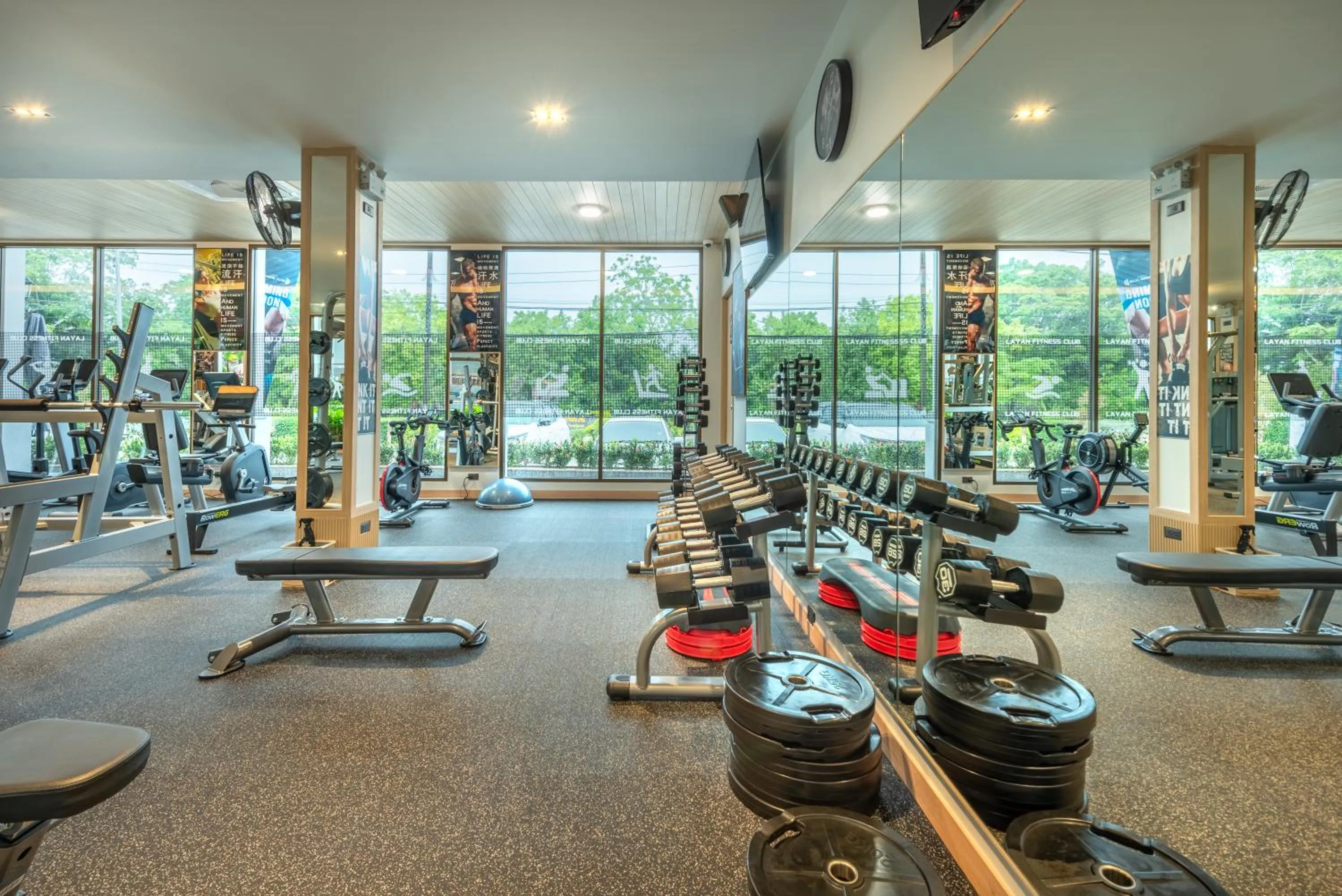 Fitness centre/facilities in AZ Sunrise Resort & Fitness Club