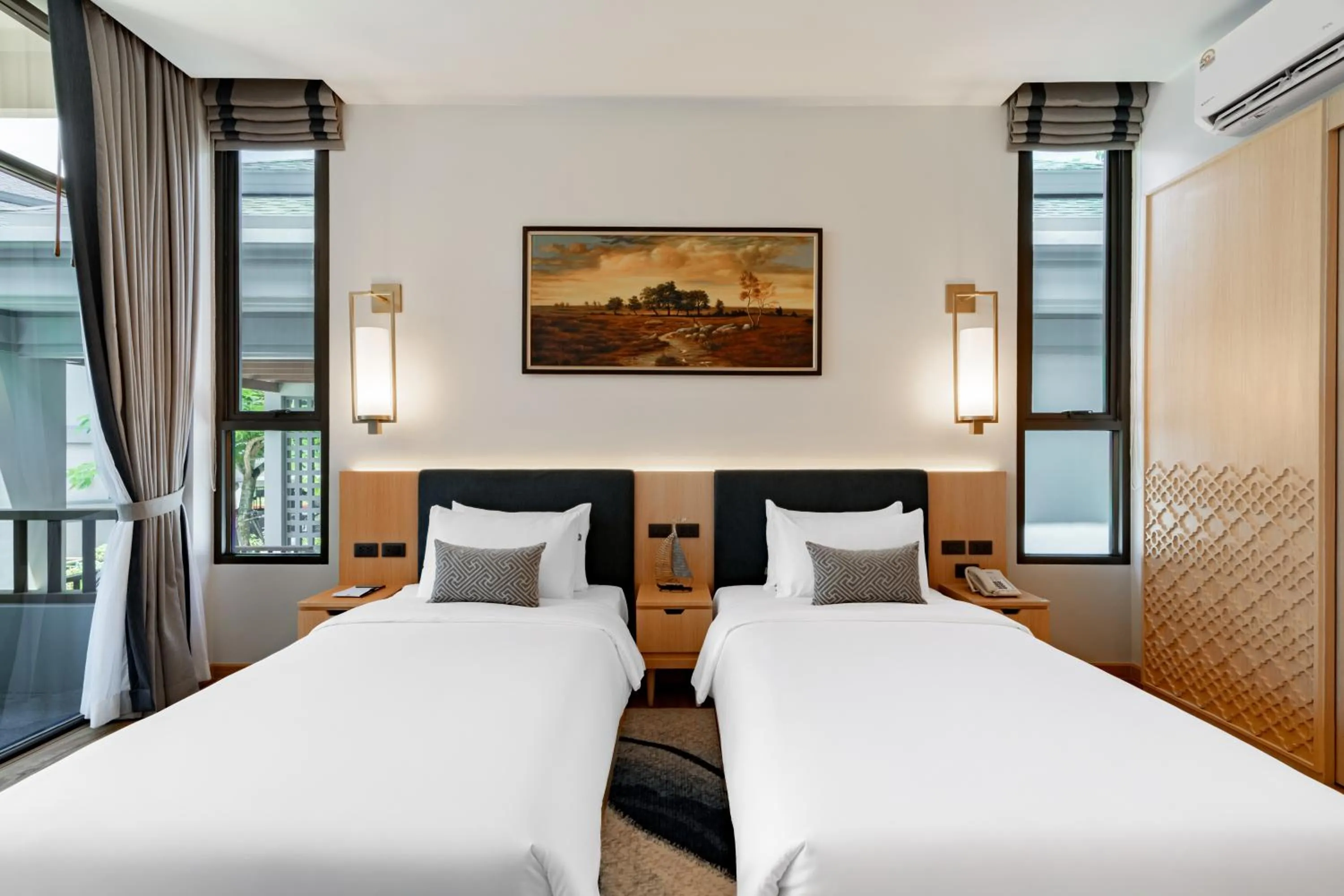 Bed in AZ Sunrise Resort & Fitness Club