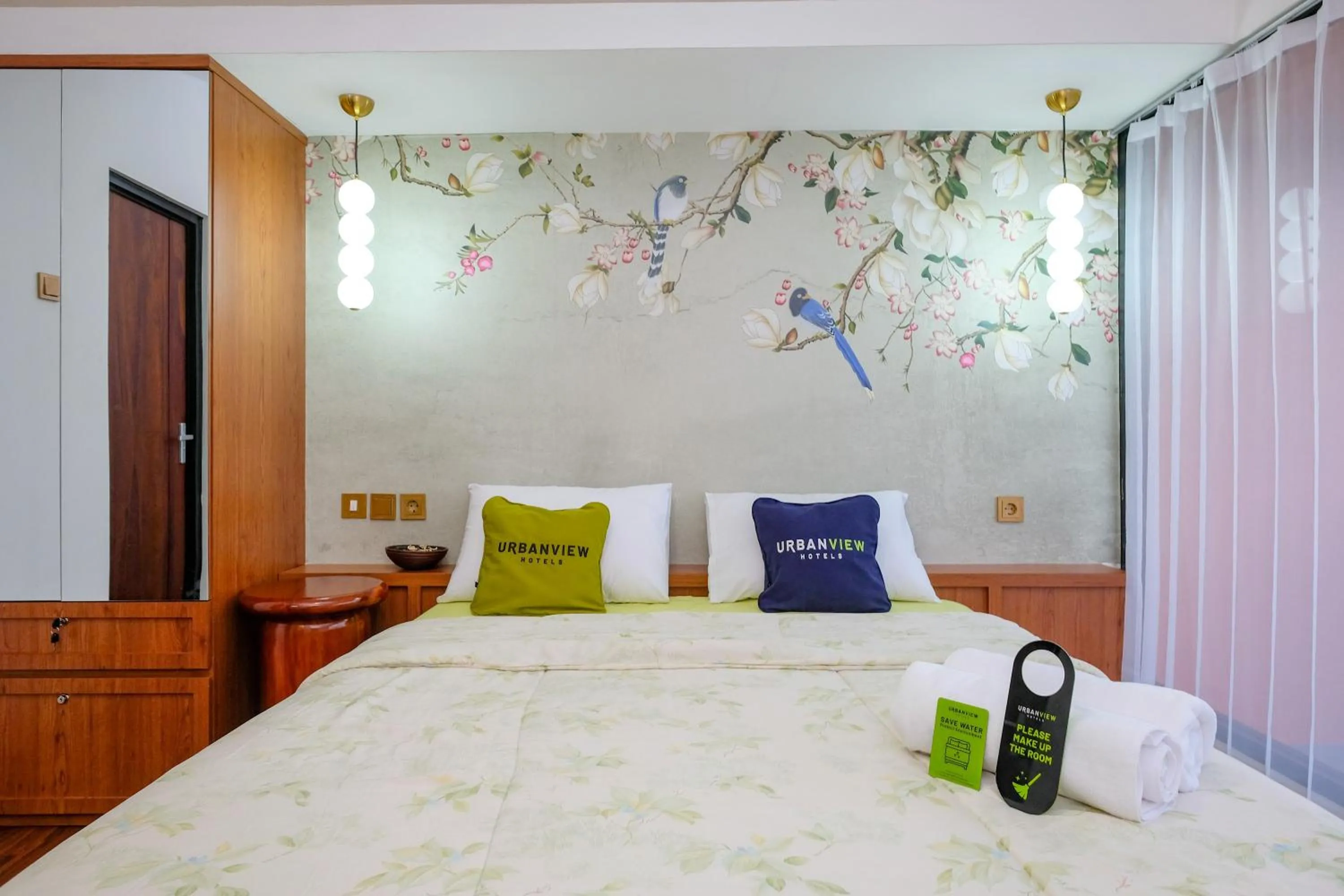Bed in Urbanview Syariah Soul Sanctuary near Stasiun Purwokerto