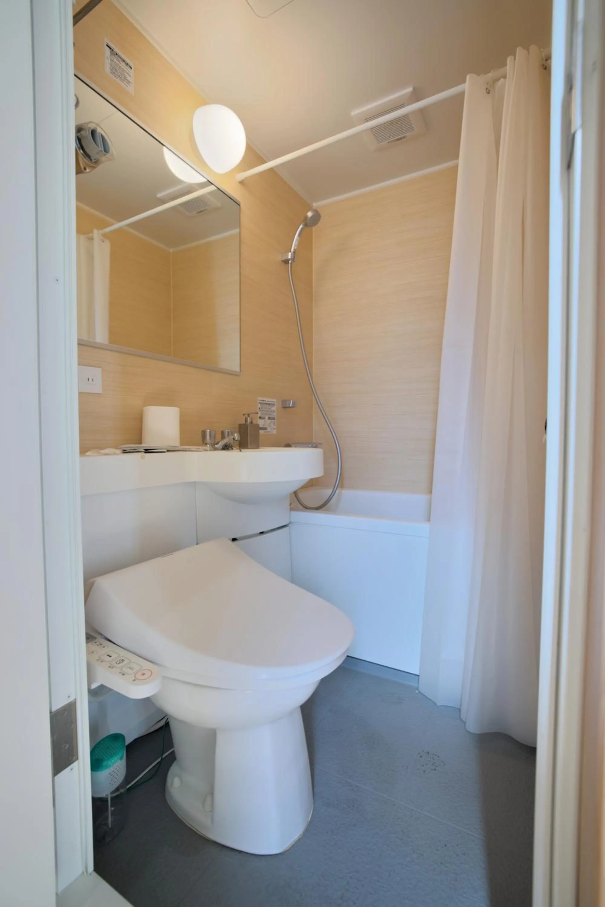 Shower in Kyo-wa Hotel