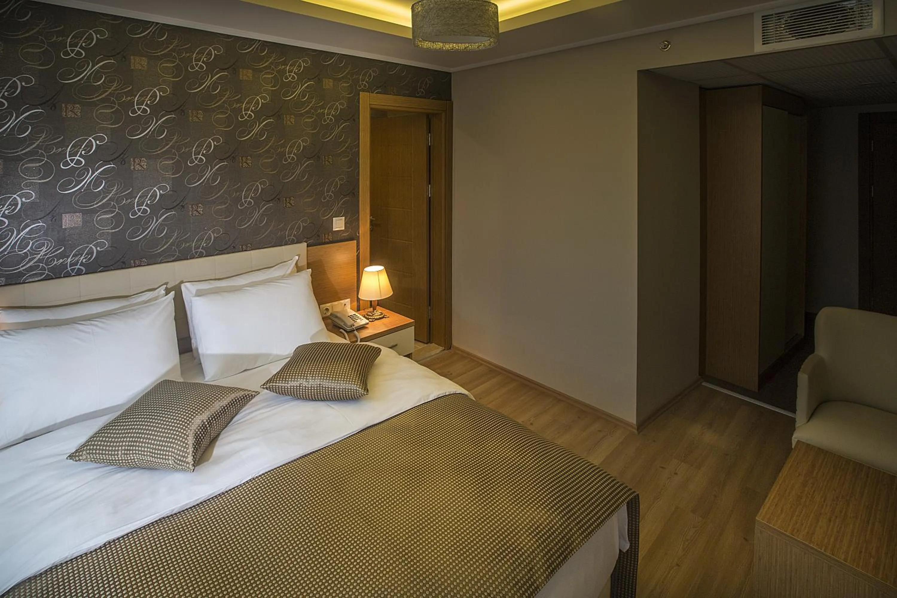 Decorative detail in Park Square Hotel