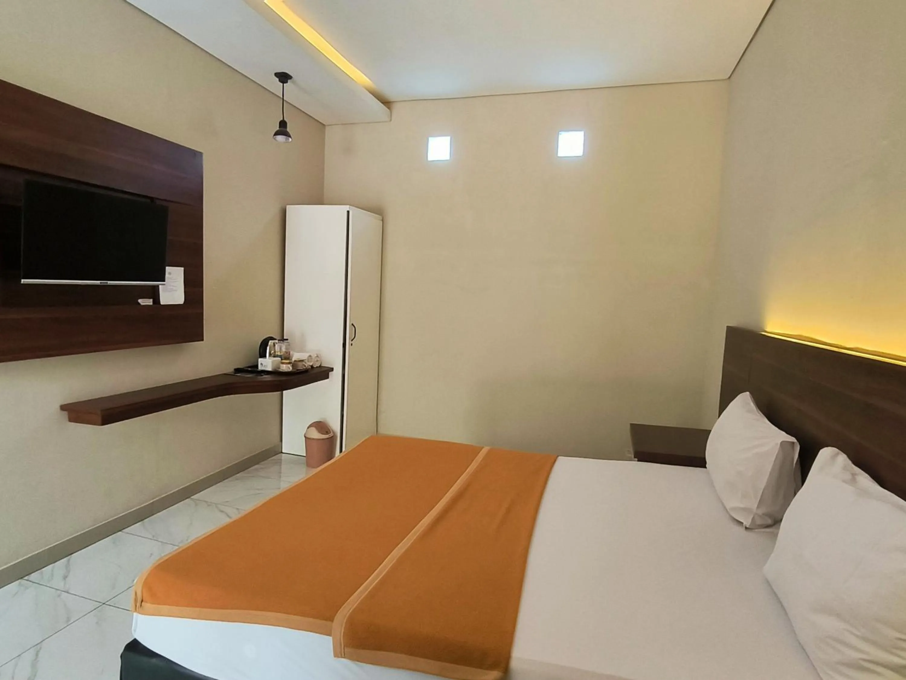 Bed in Bandengan Beach Hotel Jepara 2