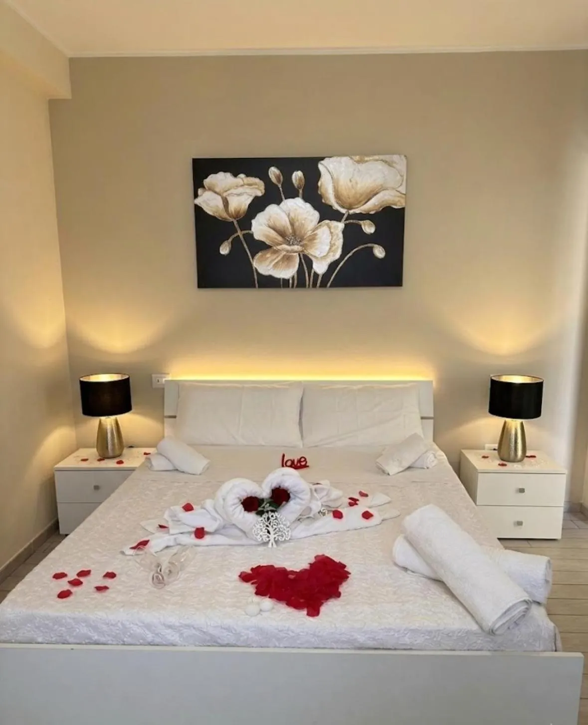 Bed in Villa Manuela - Sea & Sun Escape - Free Parking