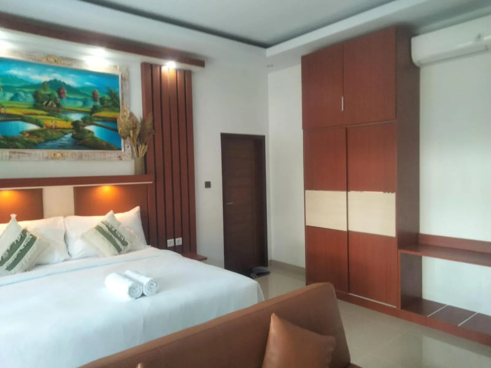 Bed in Coconut Hill Cottage