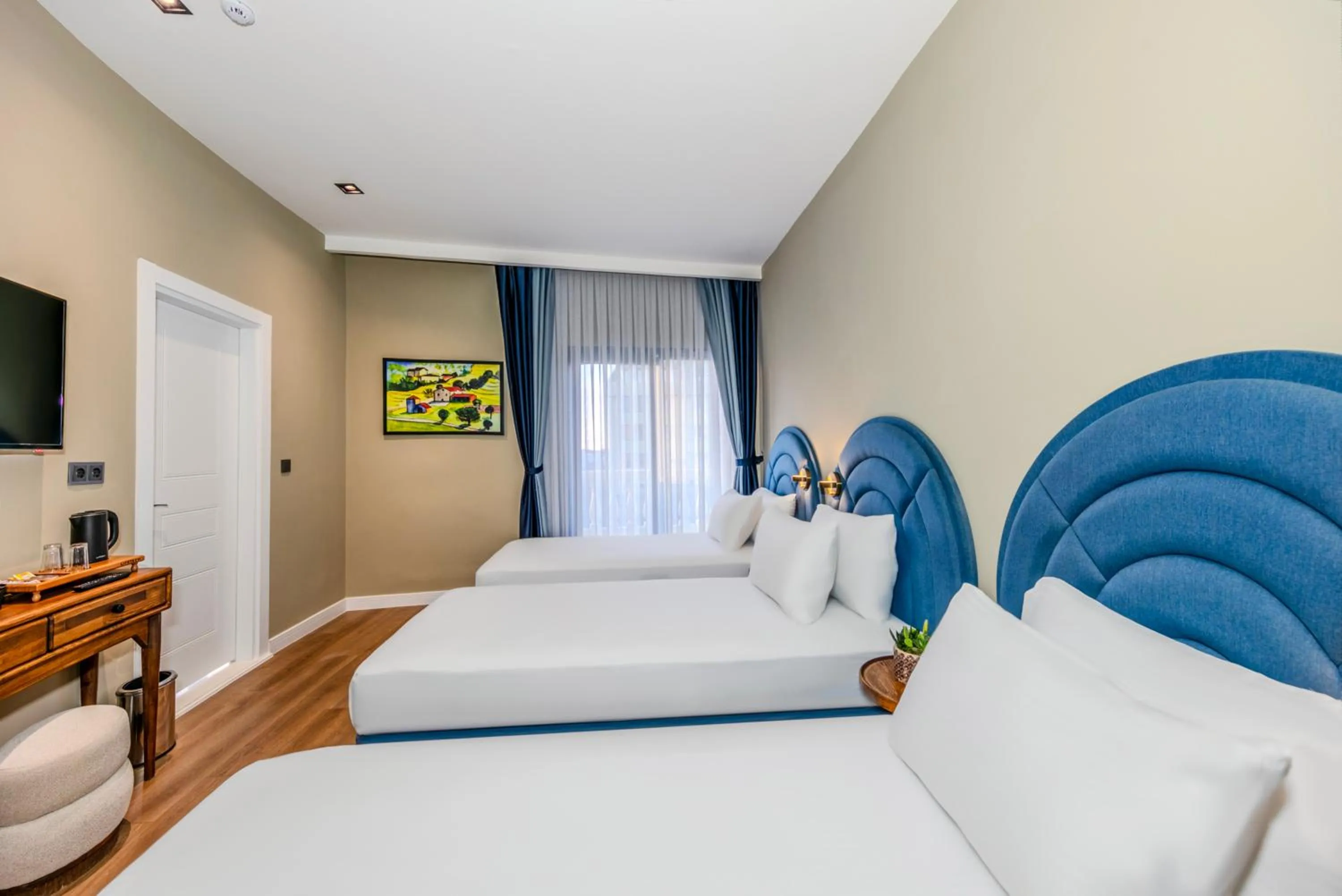 Bed in Nenessa Airport Hotel