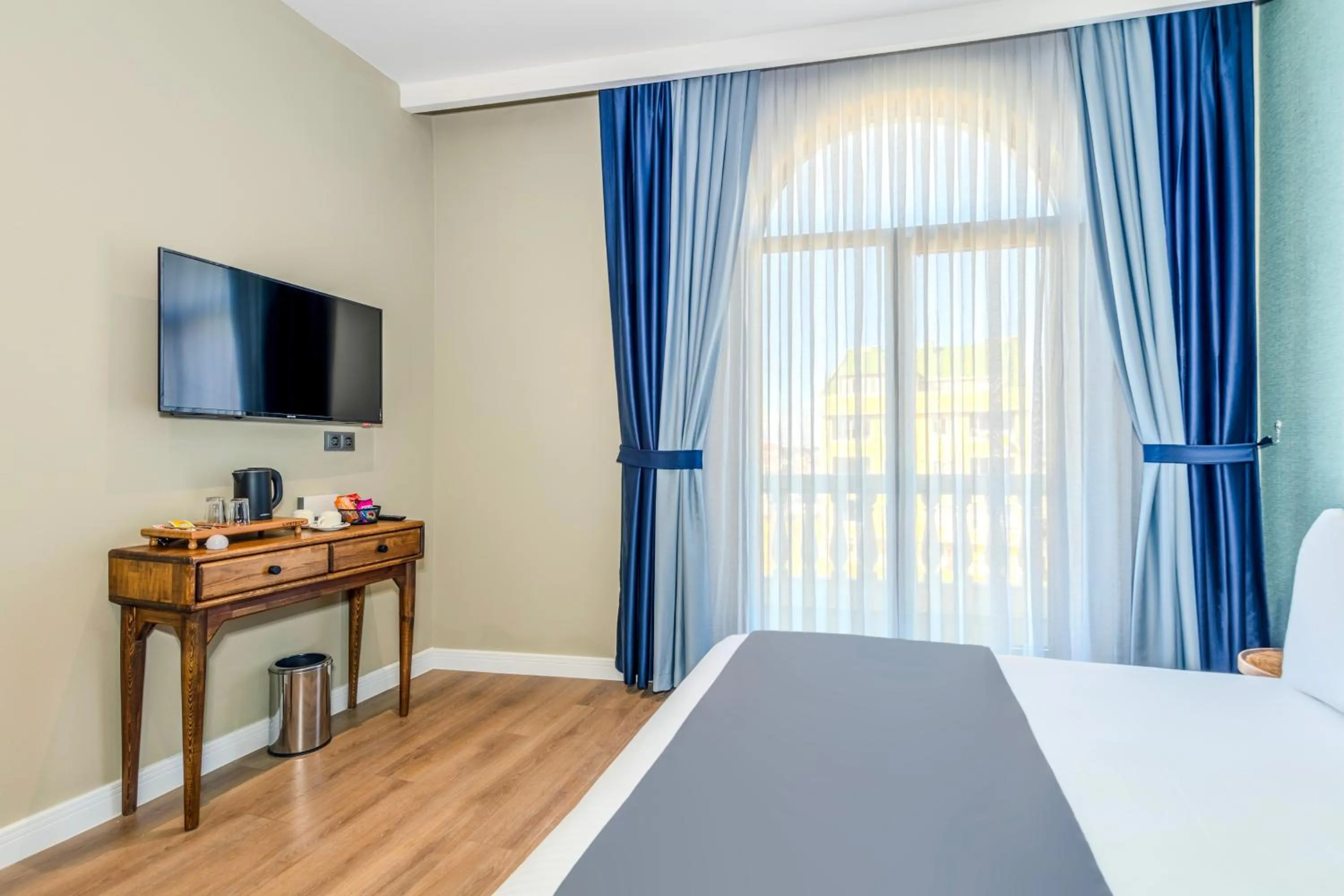 TV and multimedia, Bed in Nenessa Airport Hotel