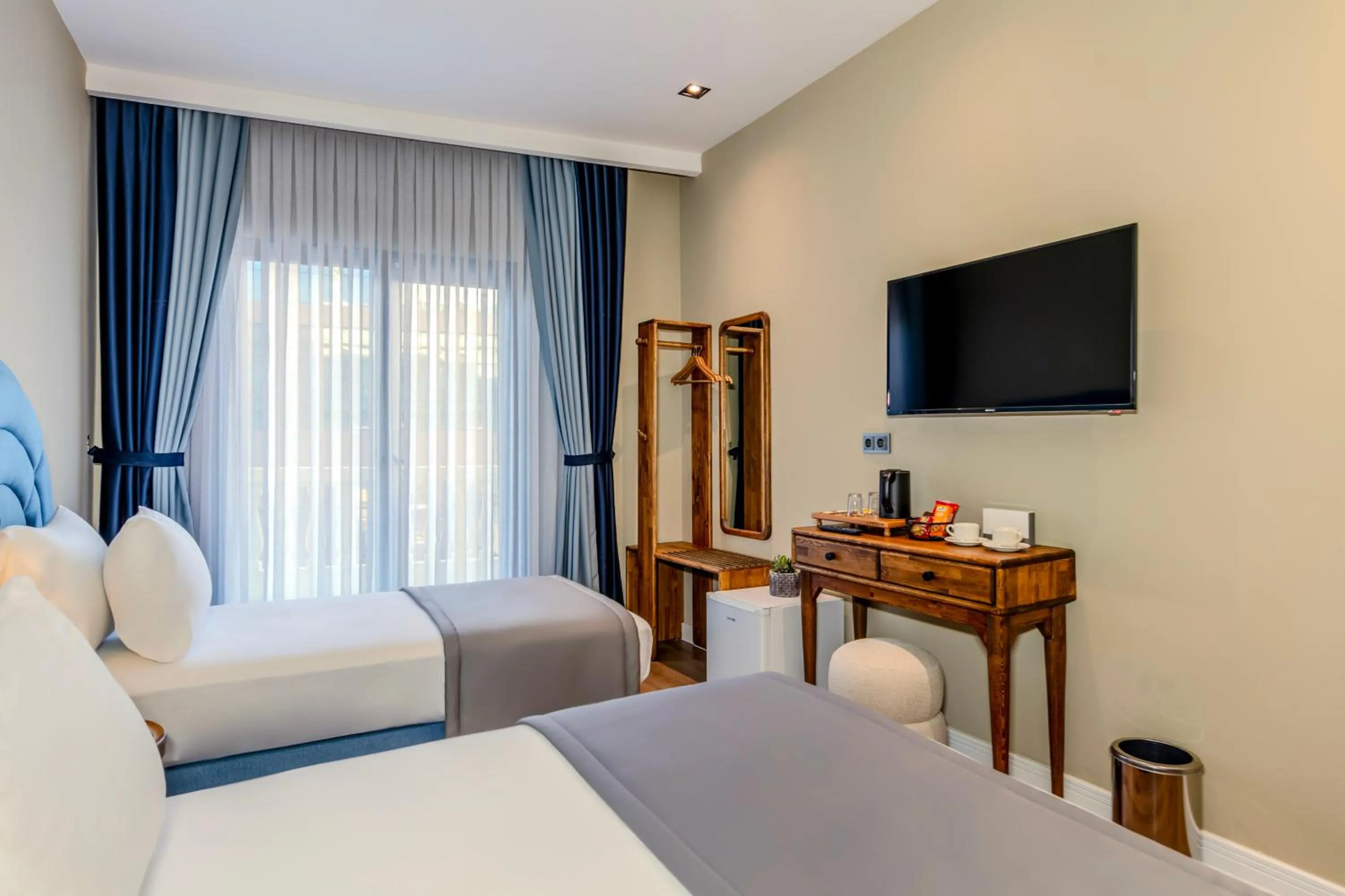 Bed in Nenessa Airport Hotel