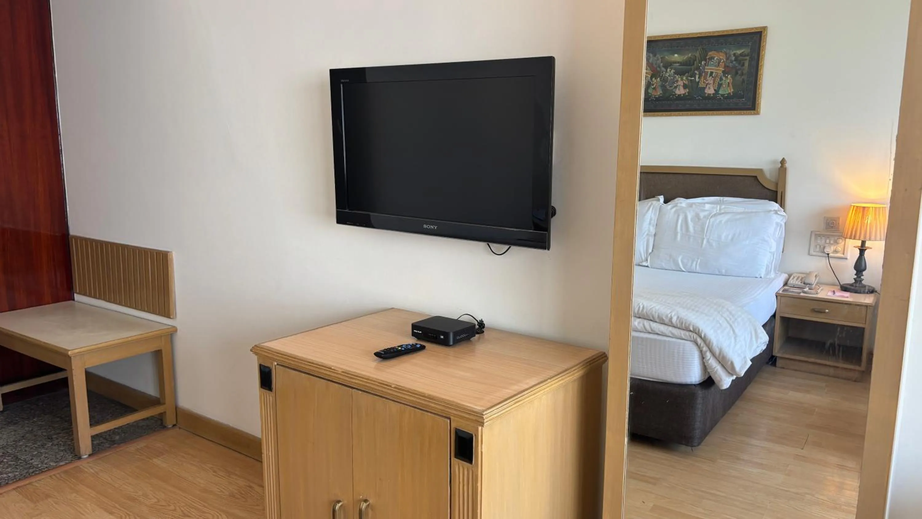 Bed in Chanakya Hotel, Patna