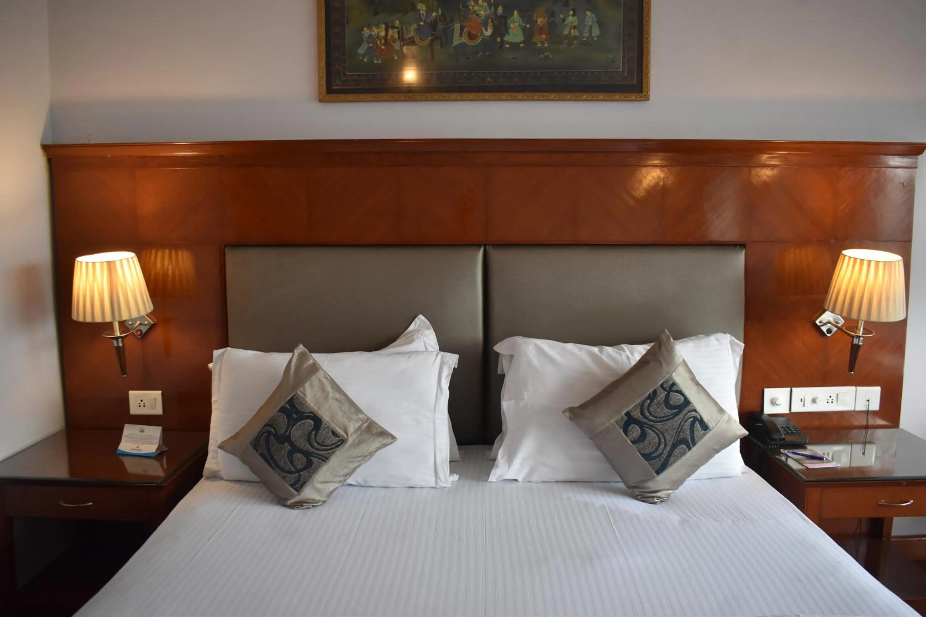 Bed in Chanakya Hotel, Patna